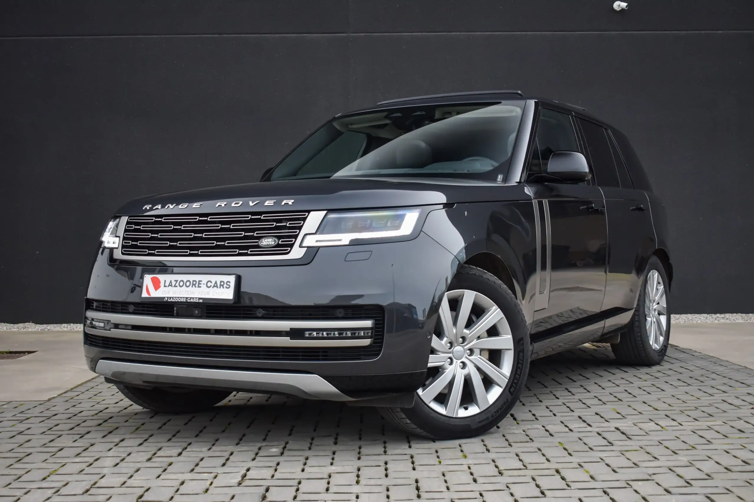 Land Rover - Range Rover