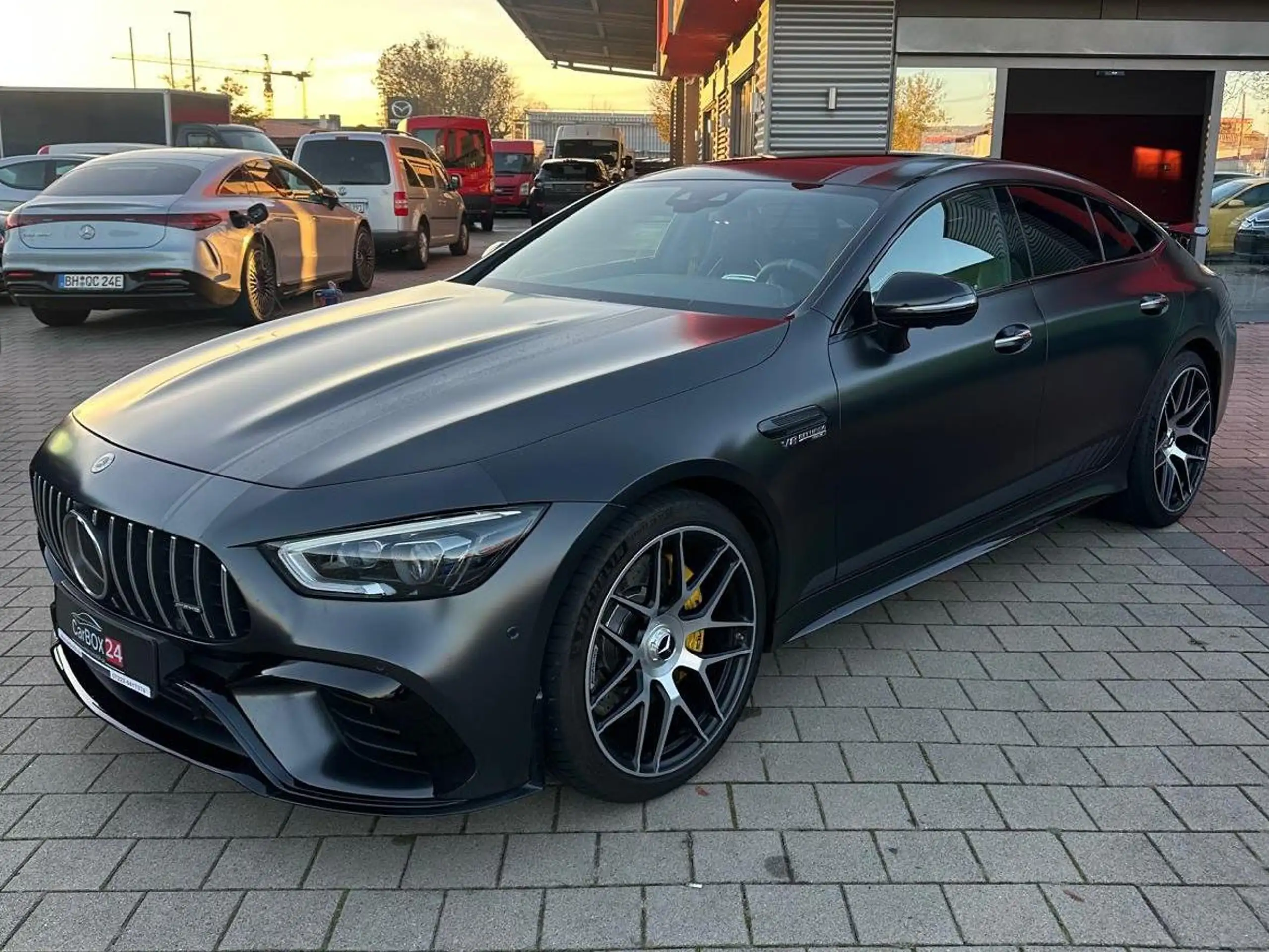 Mercedes-Benz - AMG GT