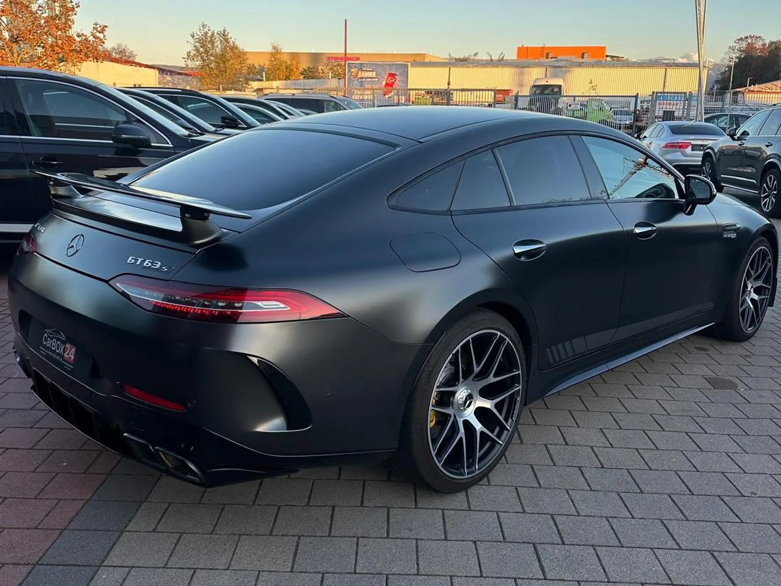 Mercedes-Benz - AMG GT