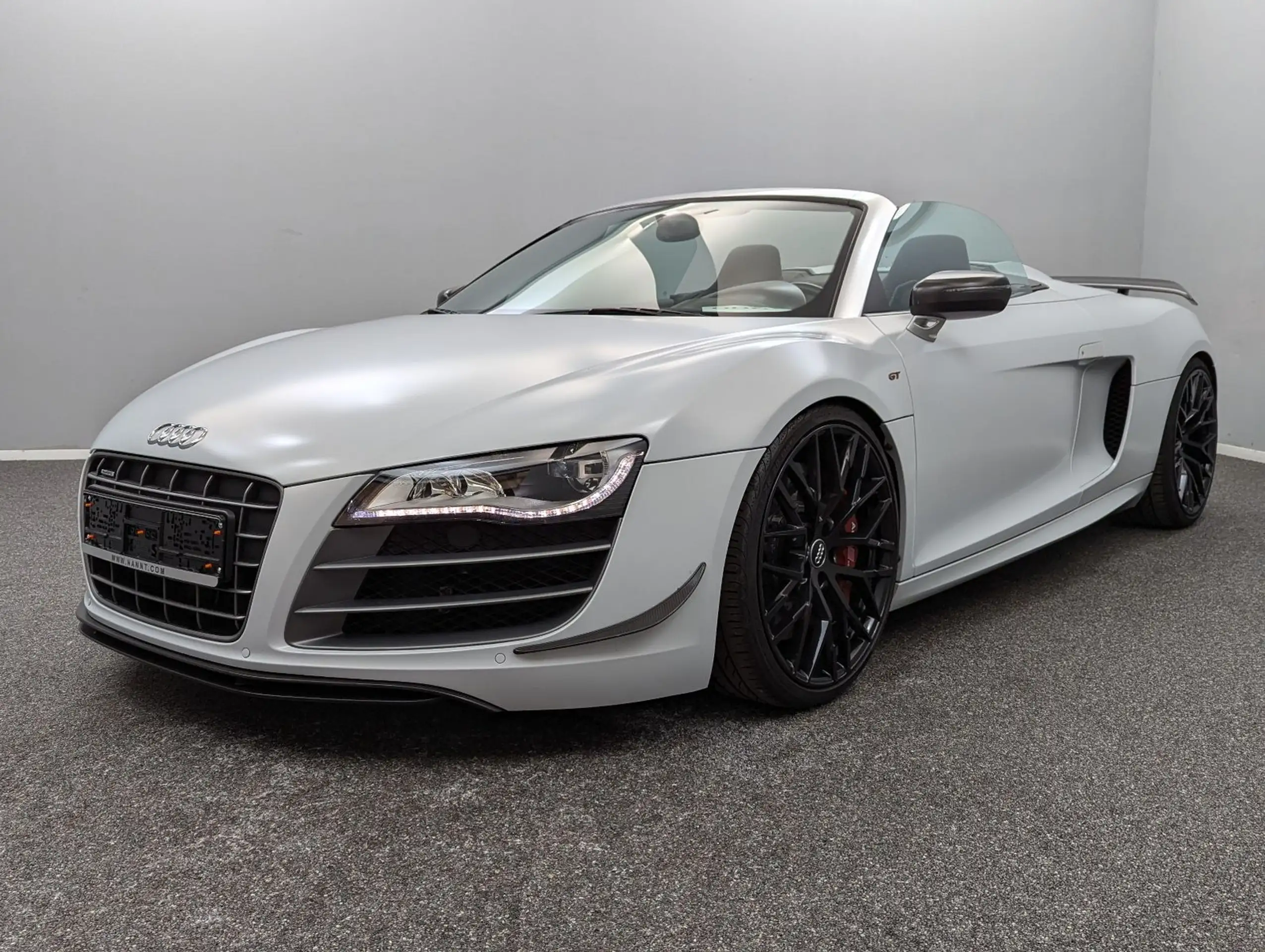 Audi R8 2013