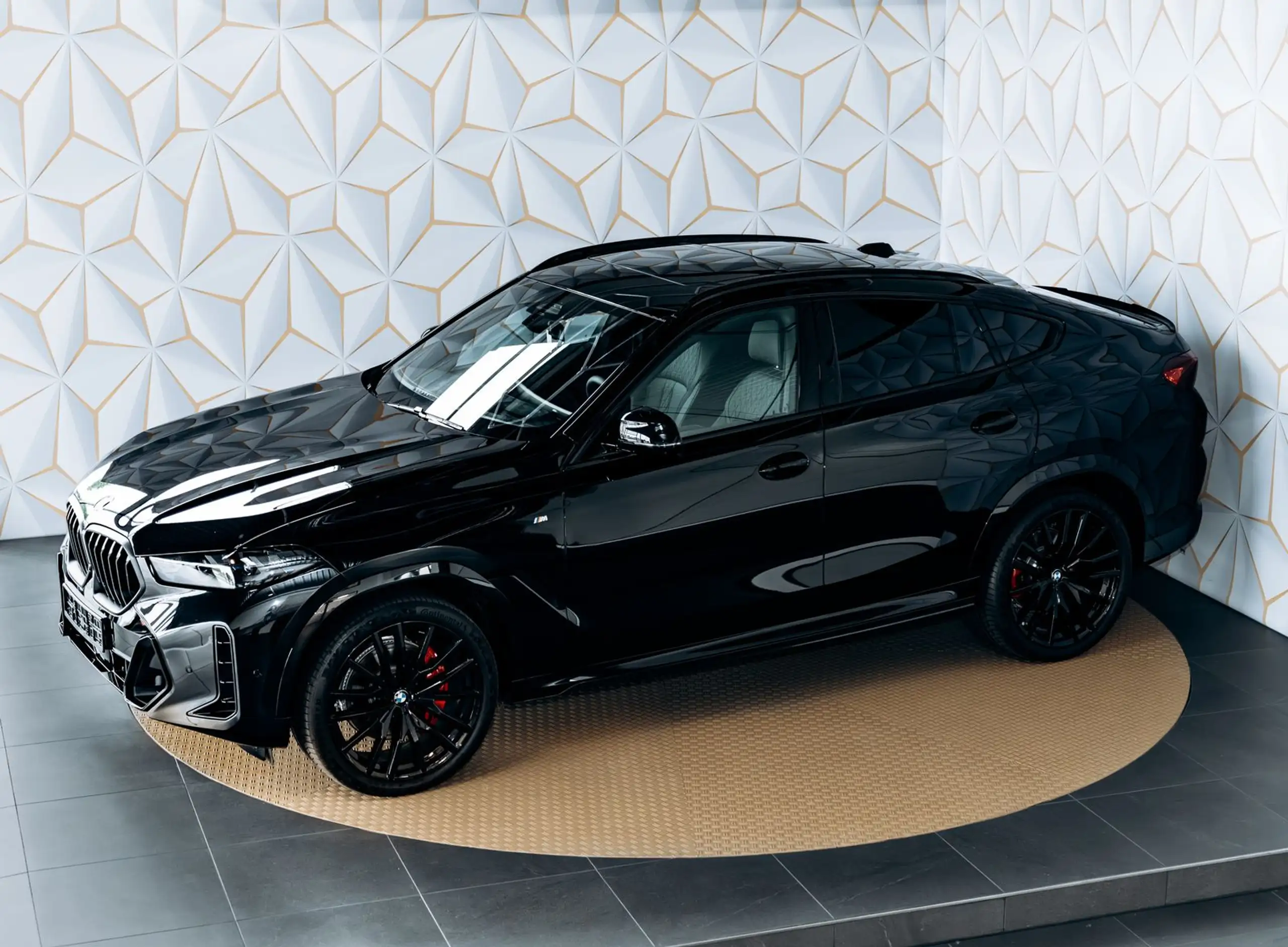 BMW - X6