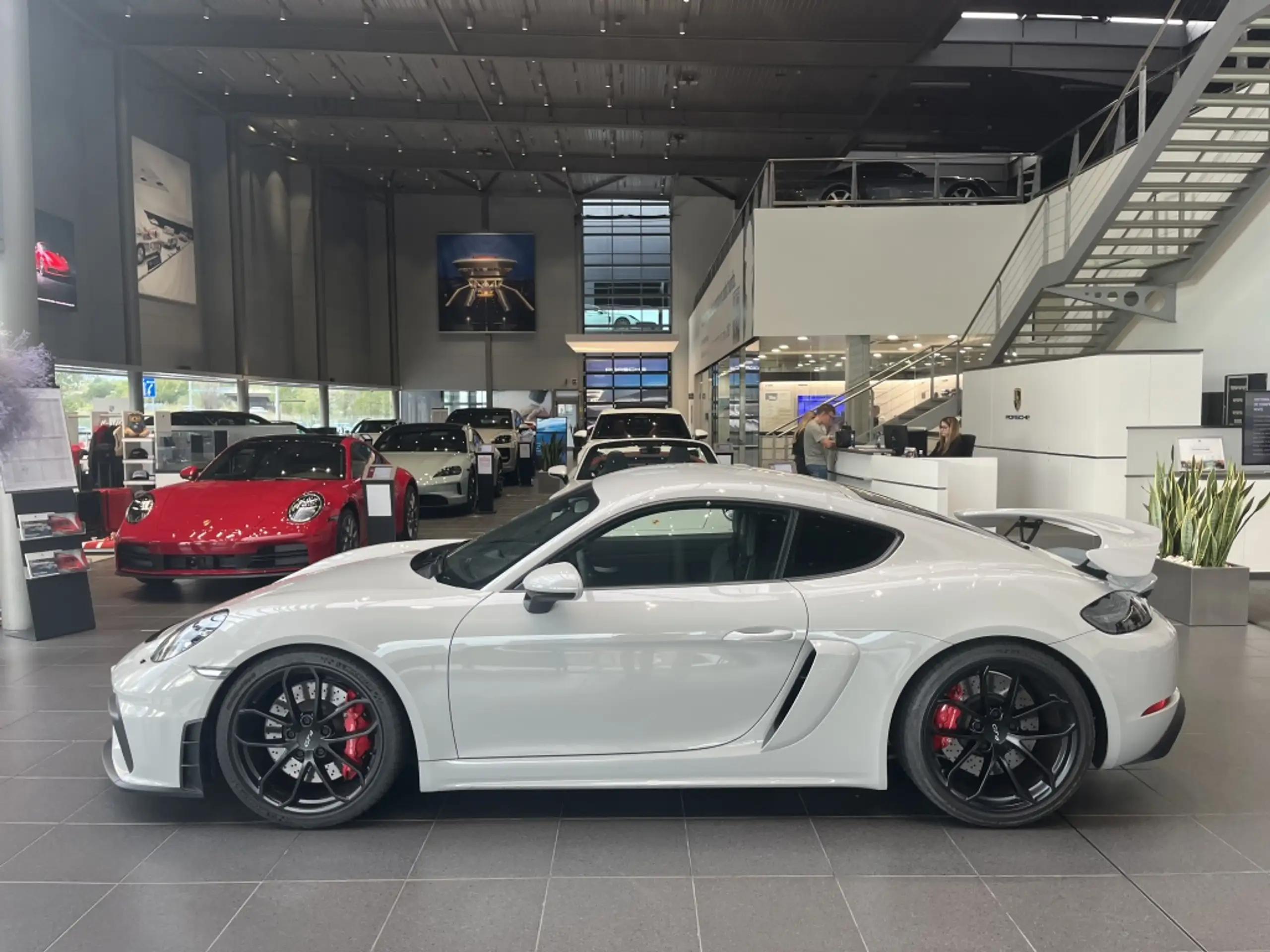 Porsche - Cayman