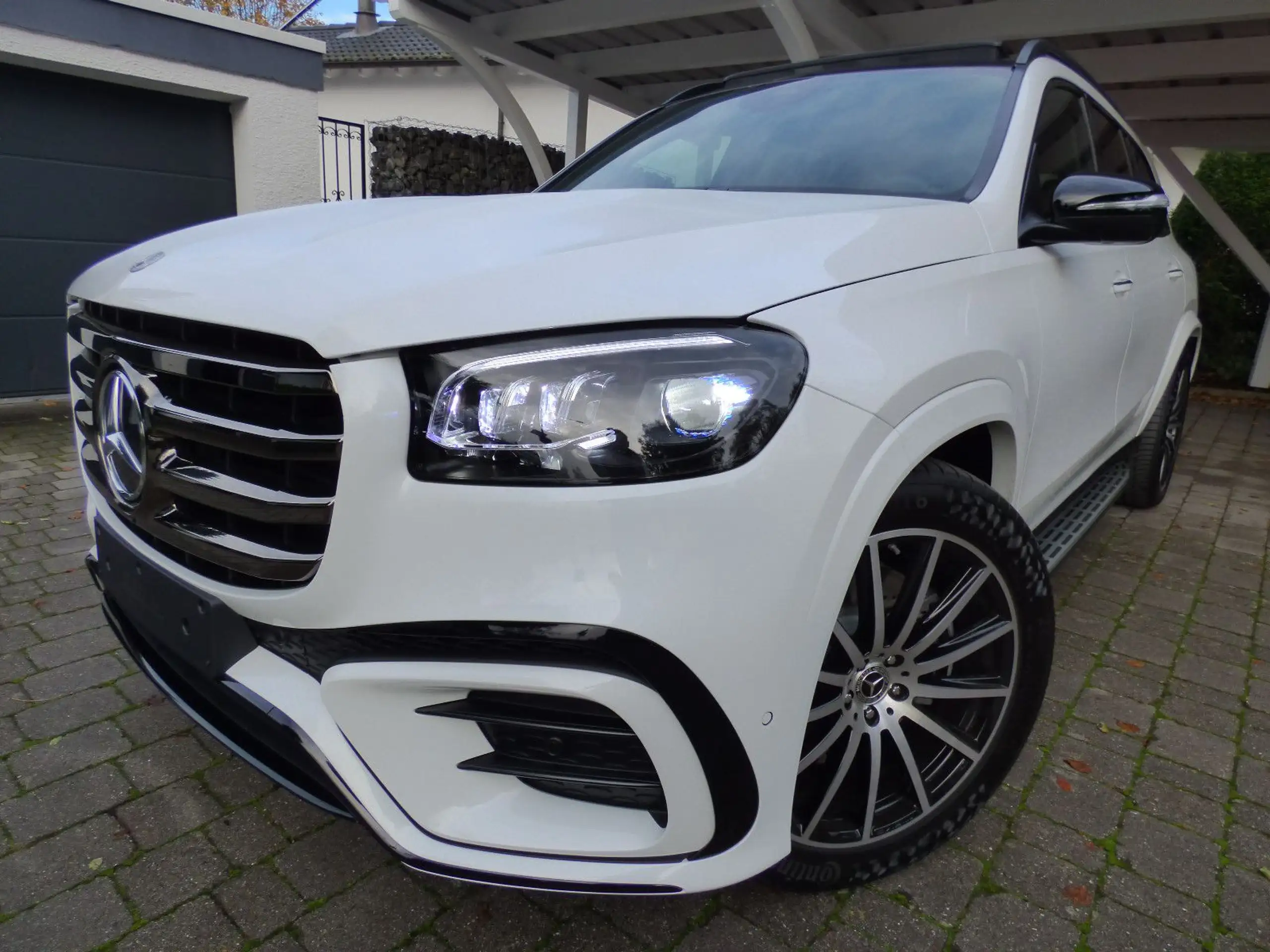 Mercedes-Benz GLS 450 2023