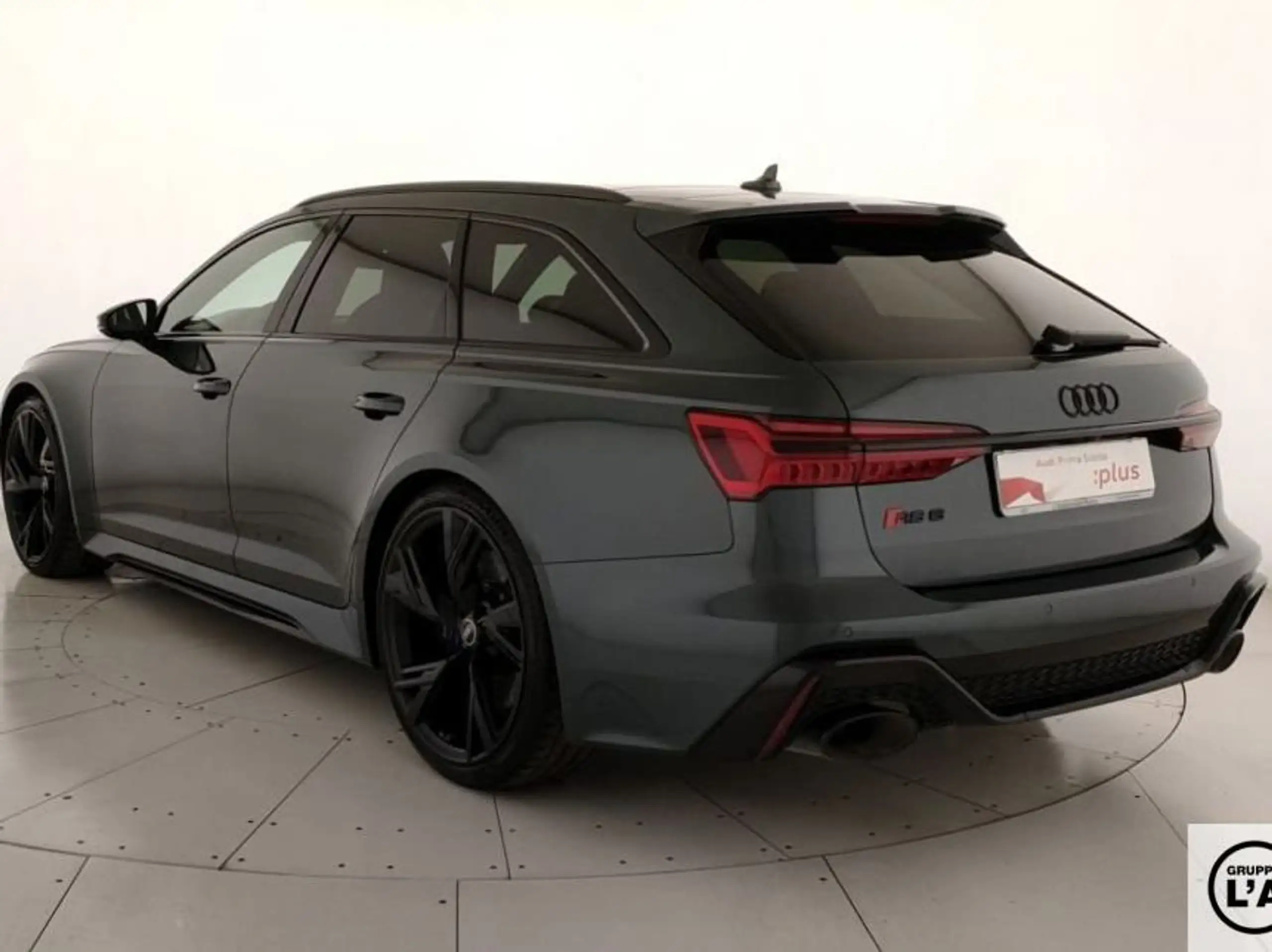 Audi - RS6