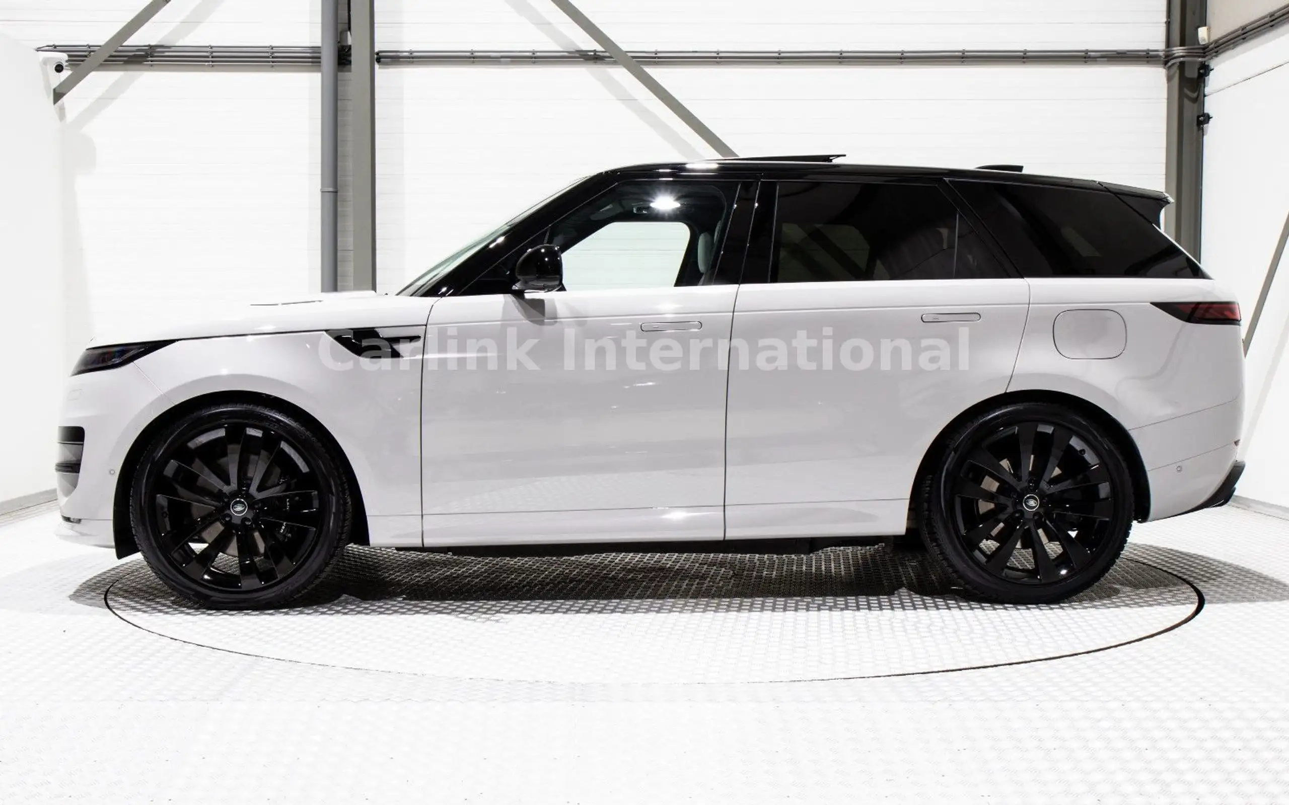 Land Rover - Range Rover Sport