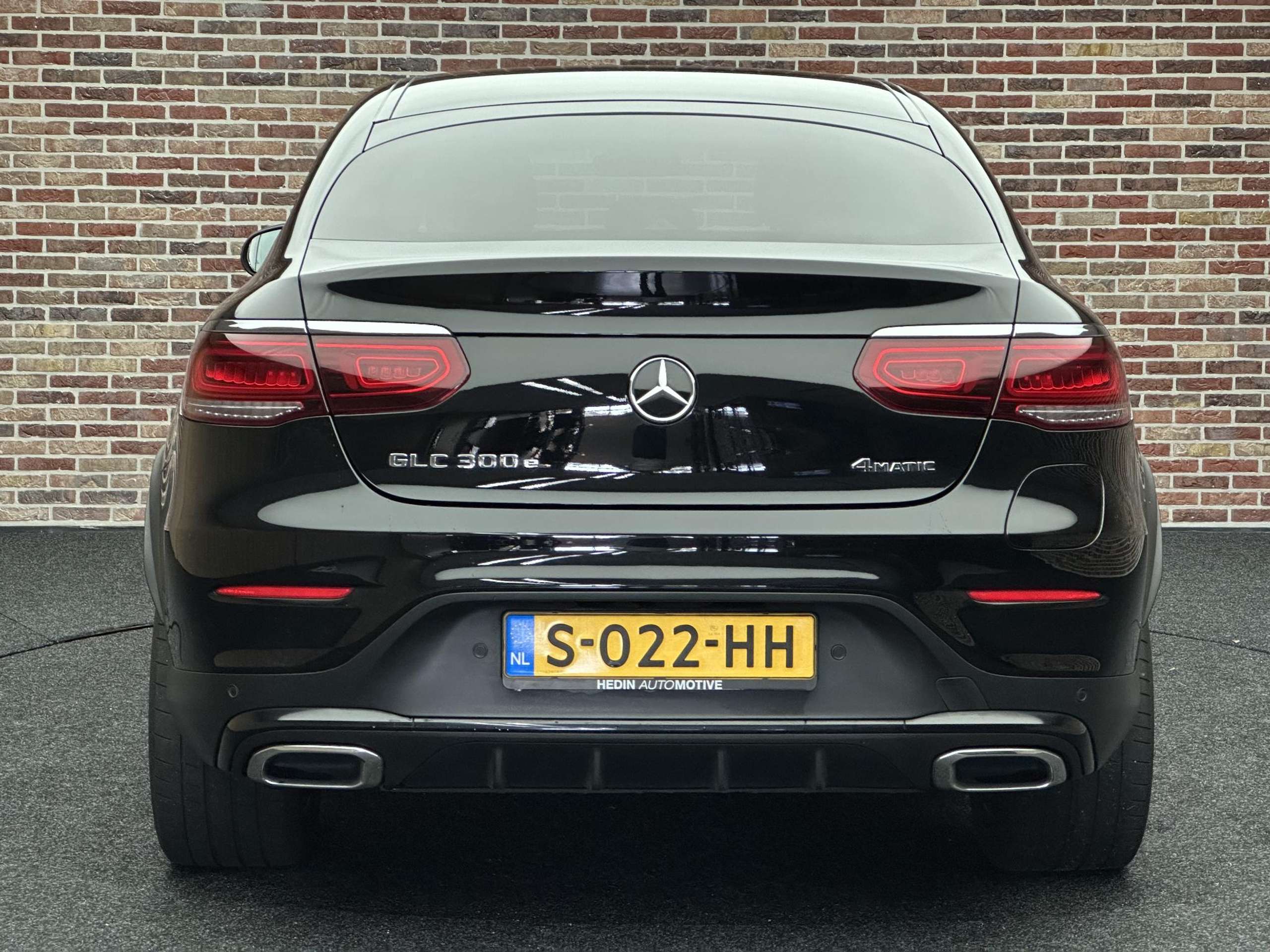 Mercedes-Benz - GLC 300