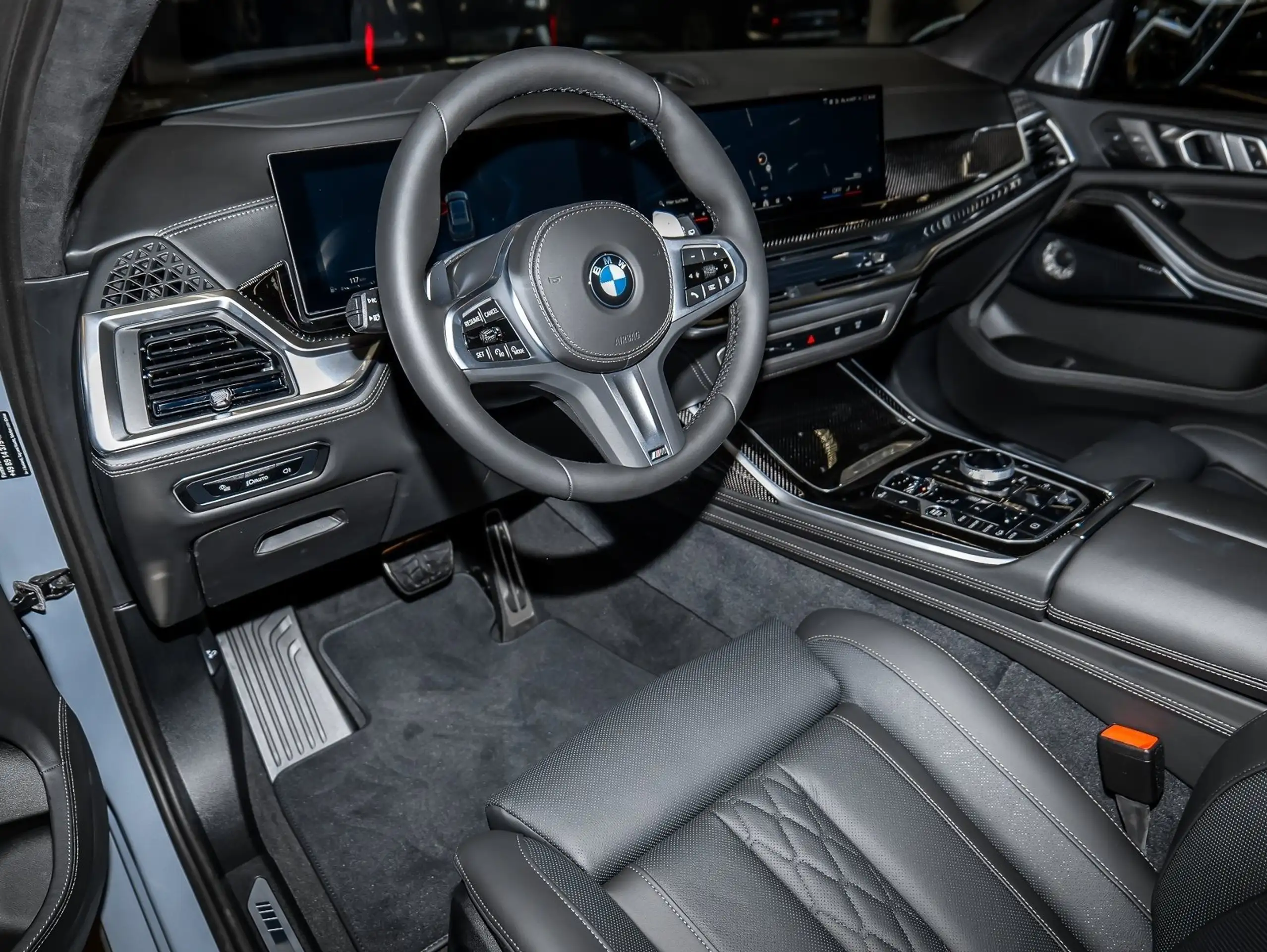 BMW - X7