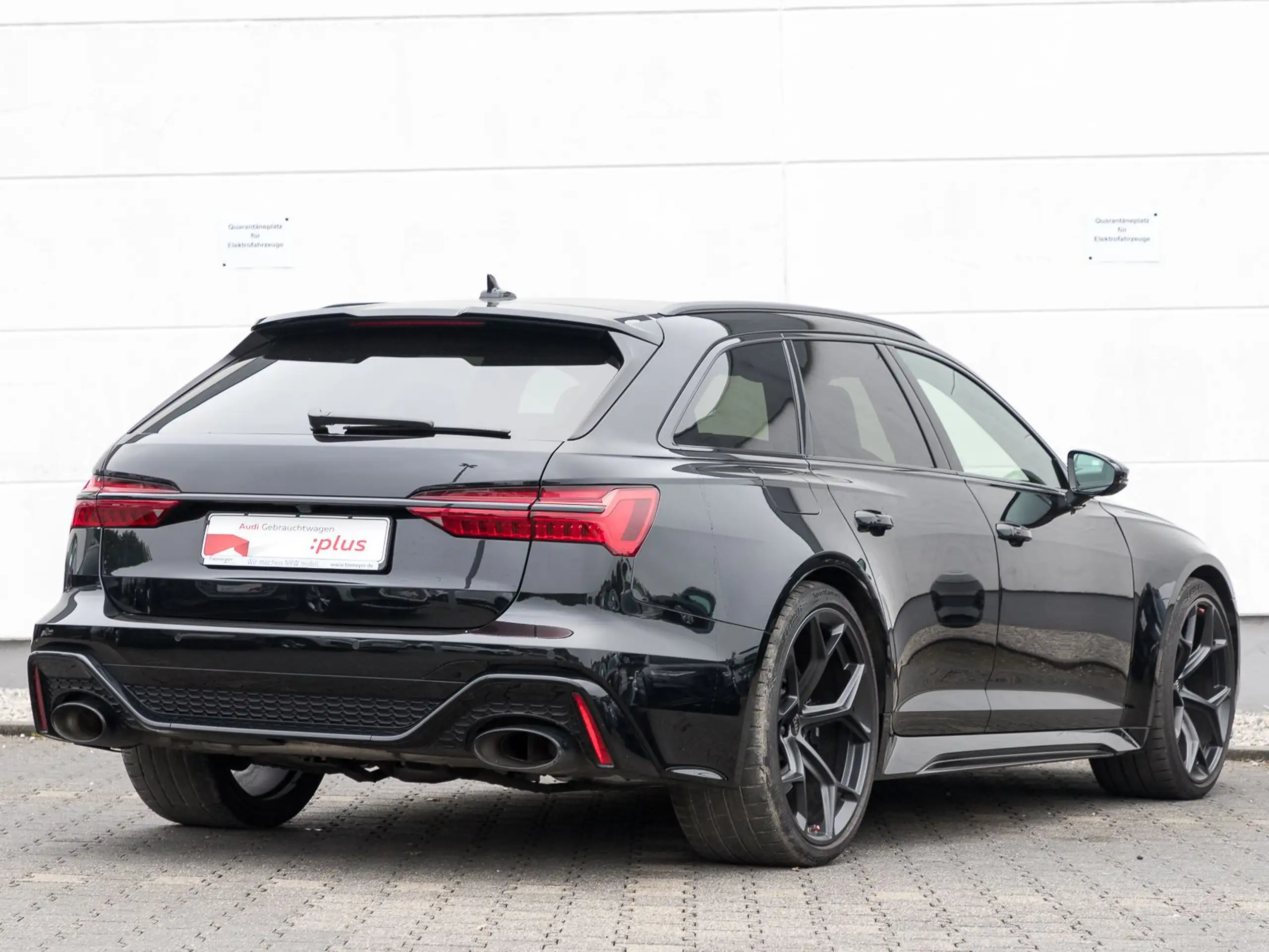 Audi - RS6