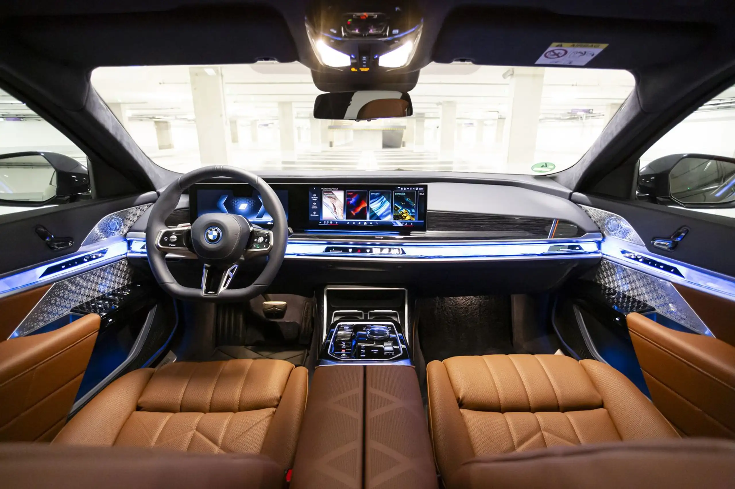 BMW - i7