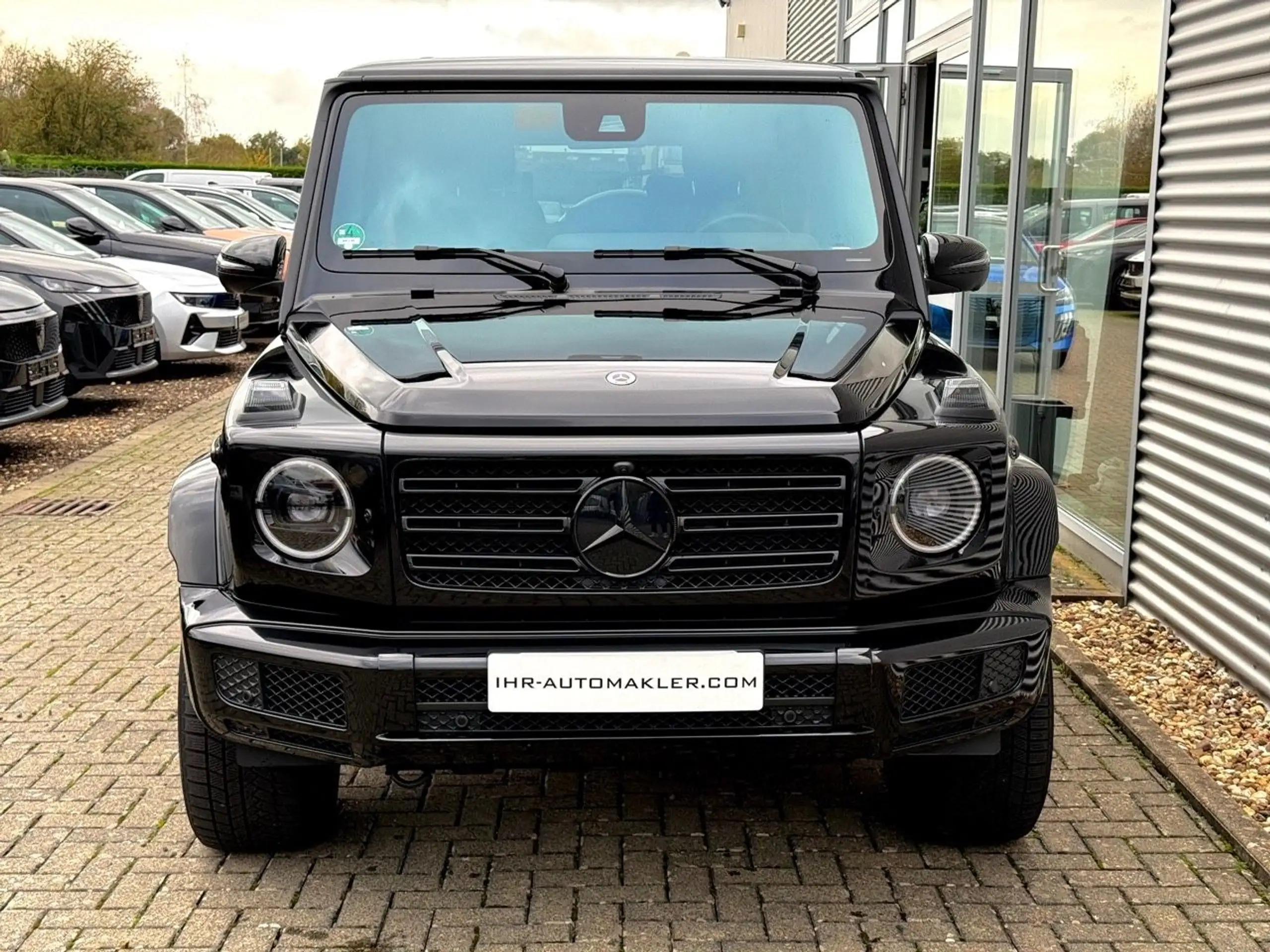 Mercedes-Benz - G 400