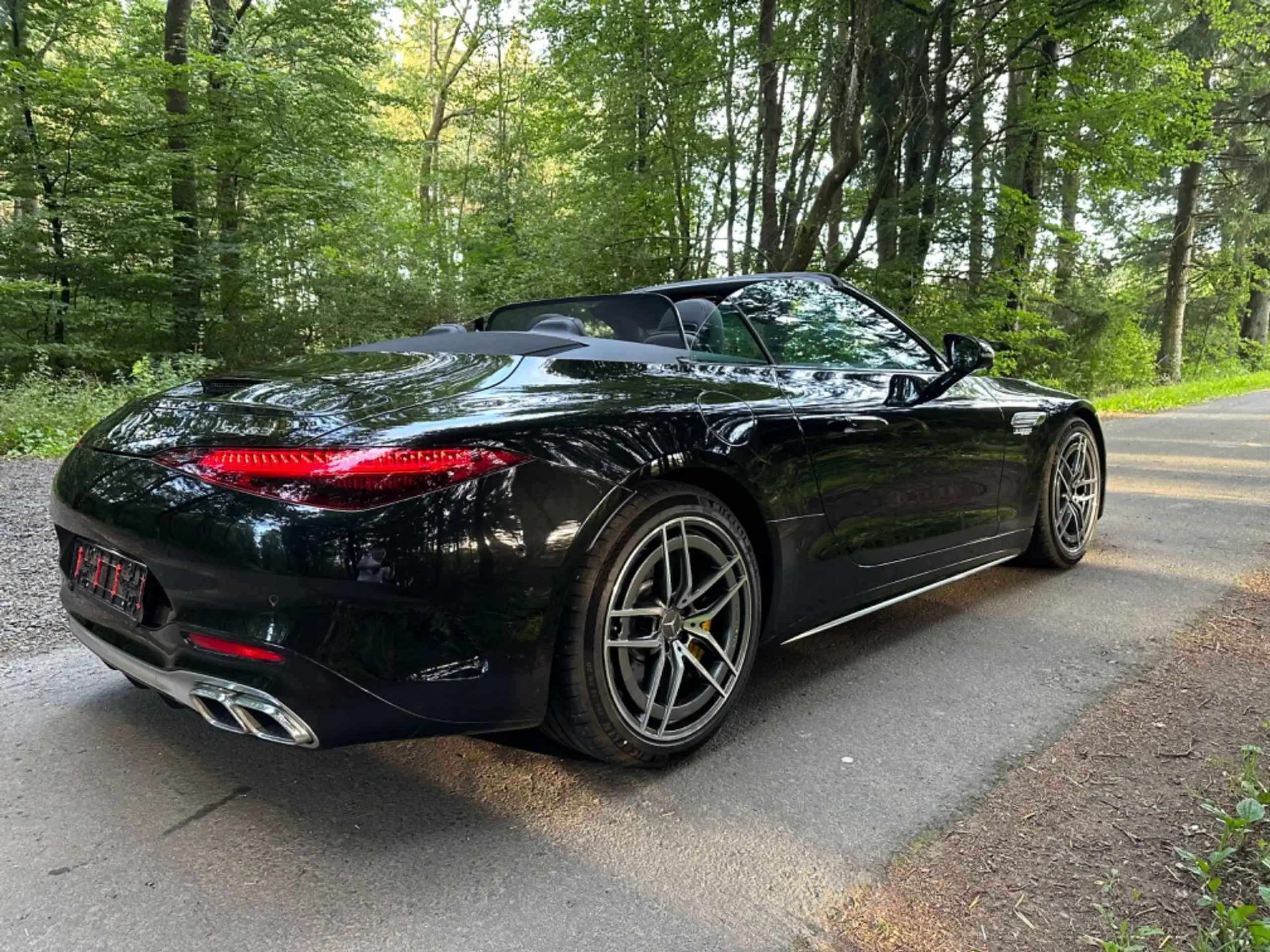 Mercedes-Benz - SL 63 AMG