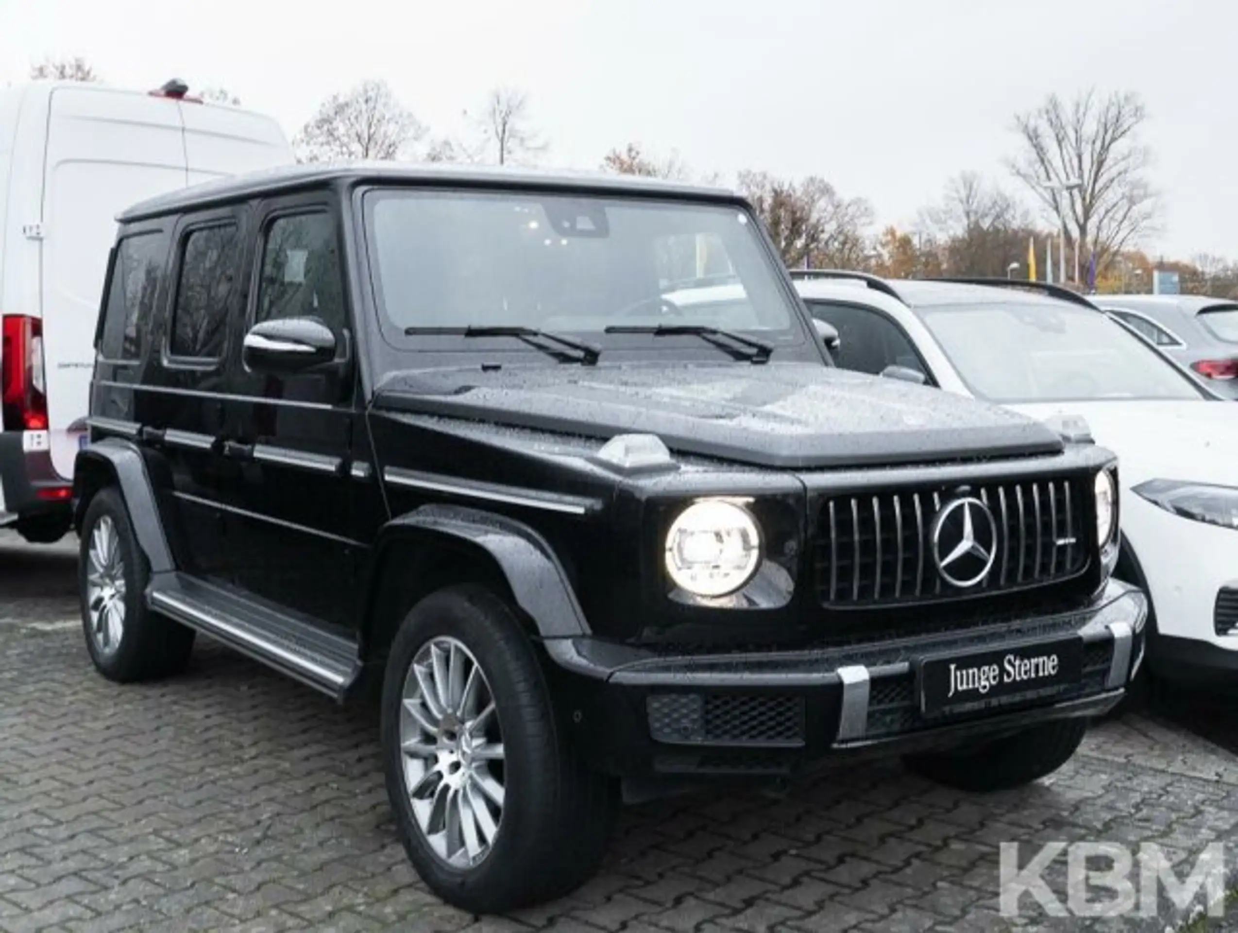 Mercedes-Benz - G 400