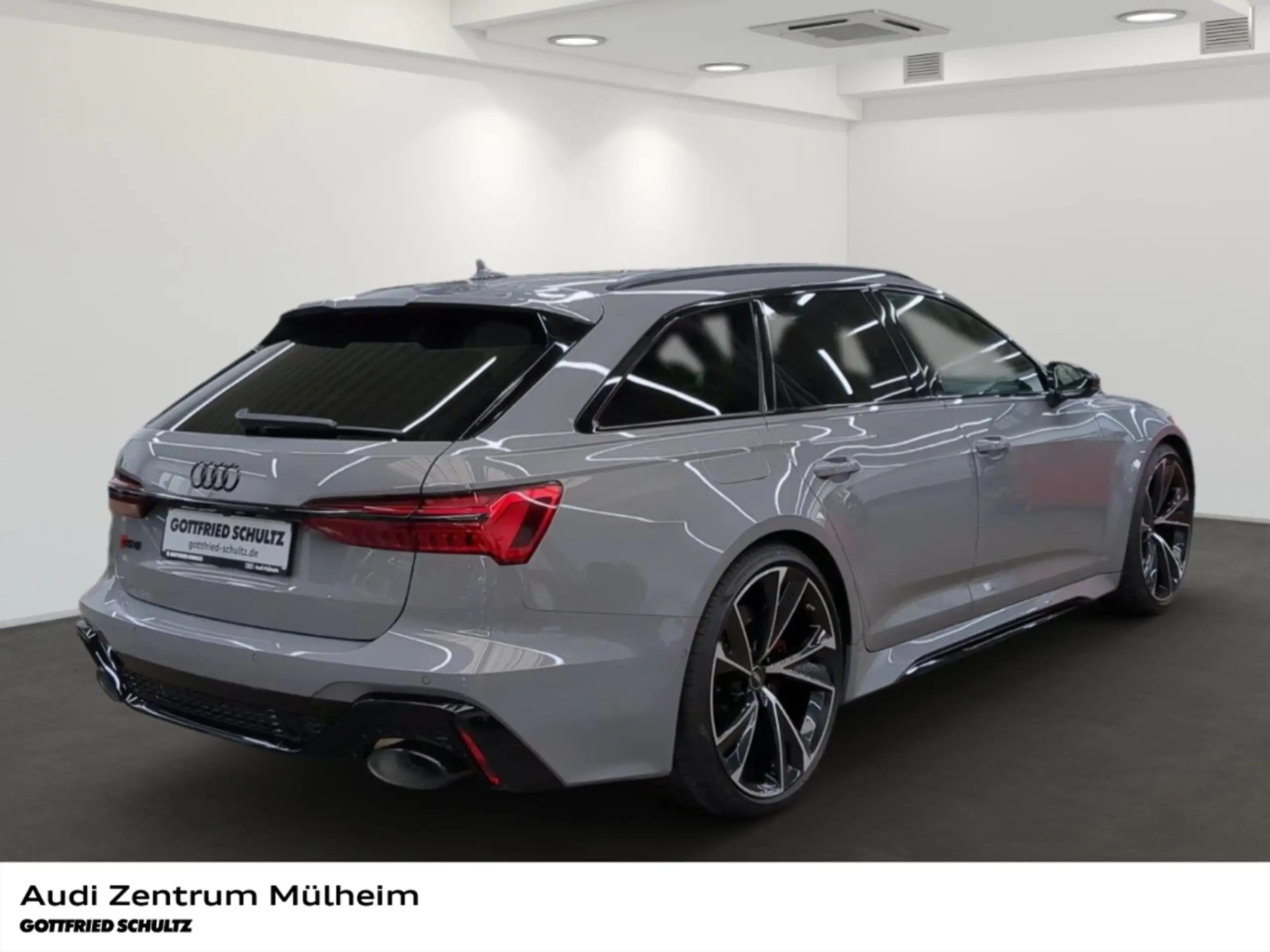 Audi - RS6