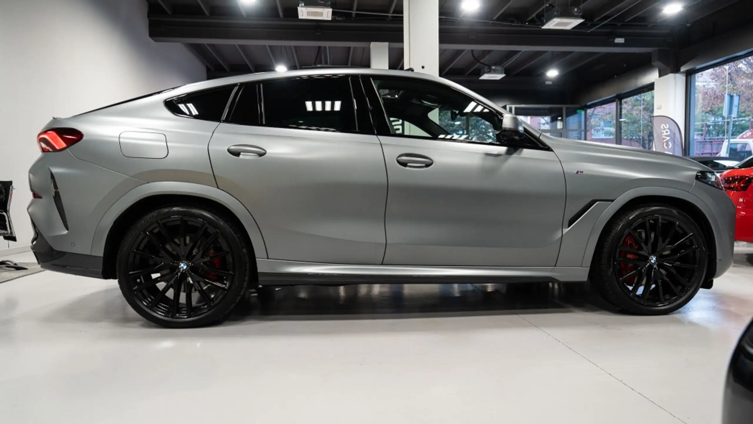 BMW - X6