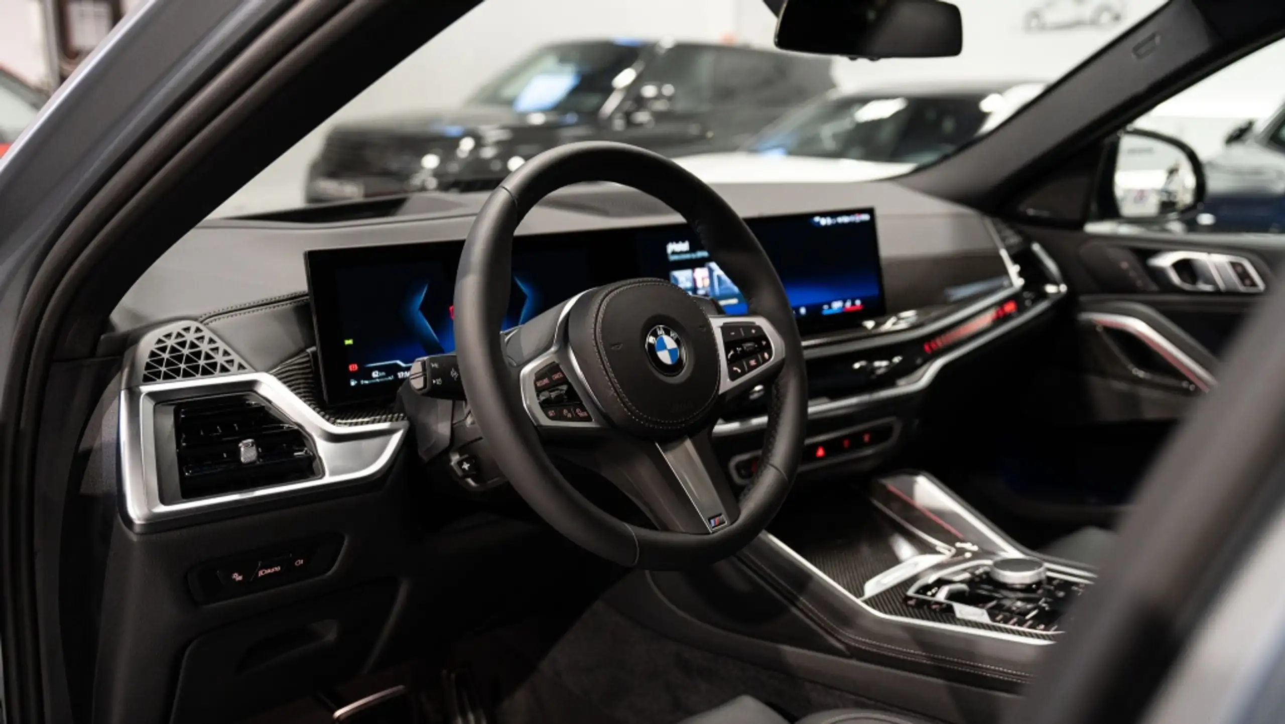 BMW - X6