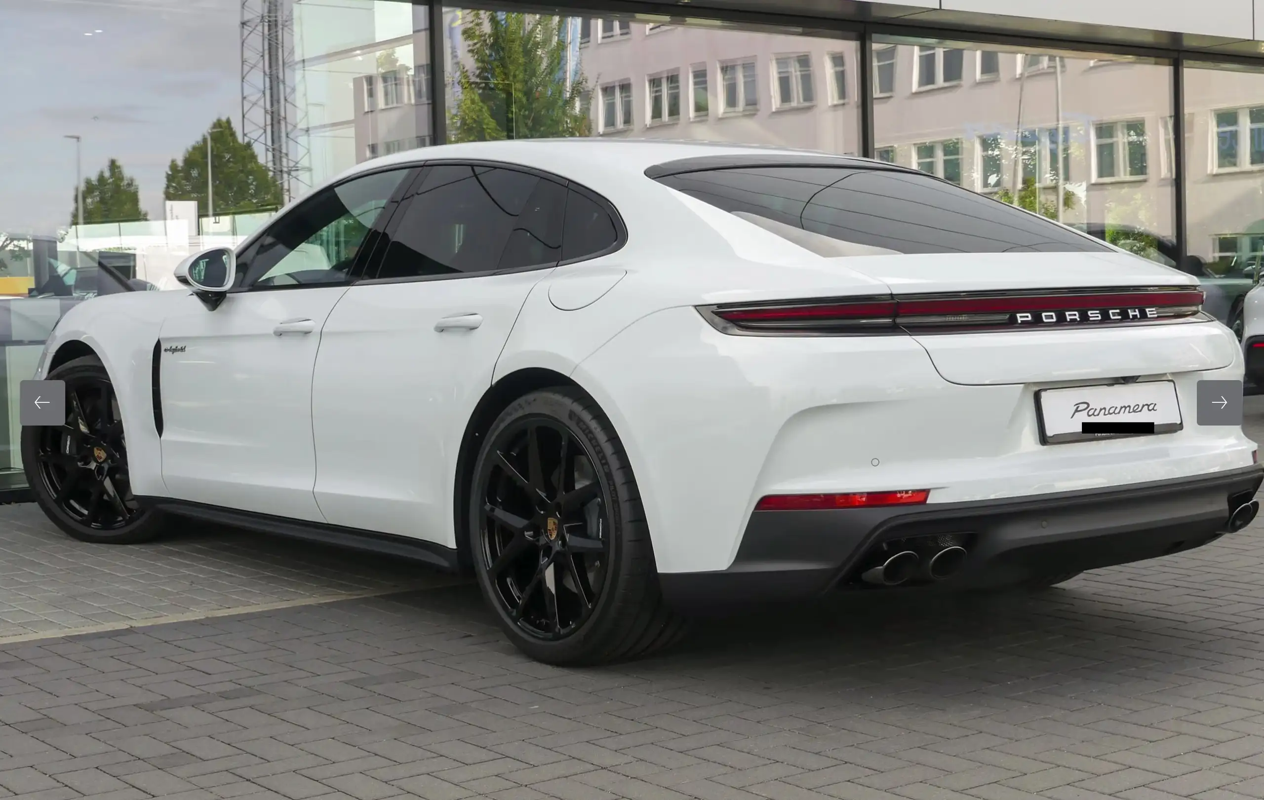 Porsche - Panamera