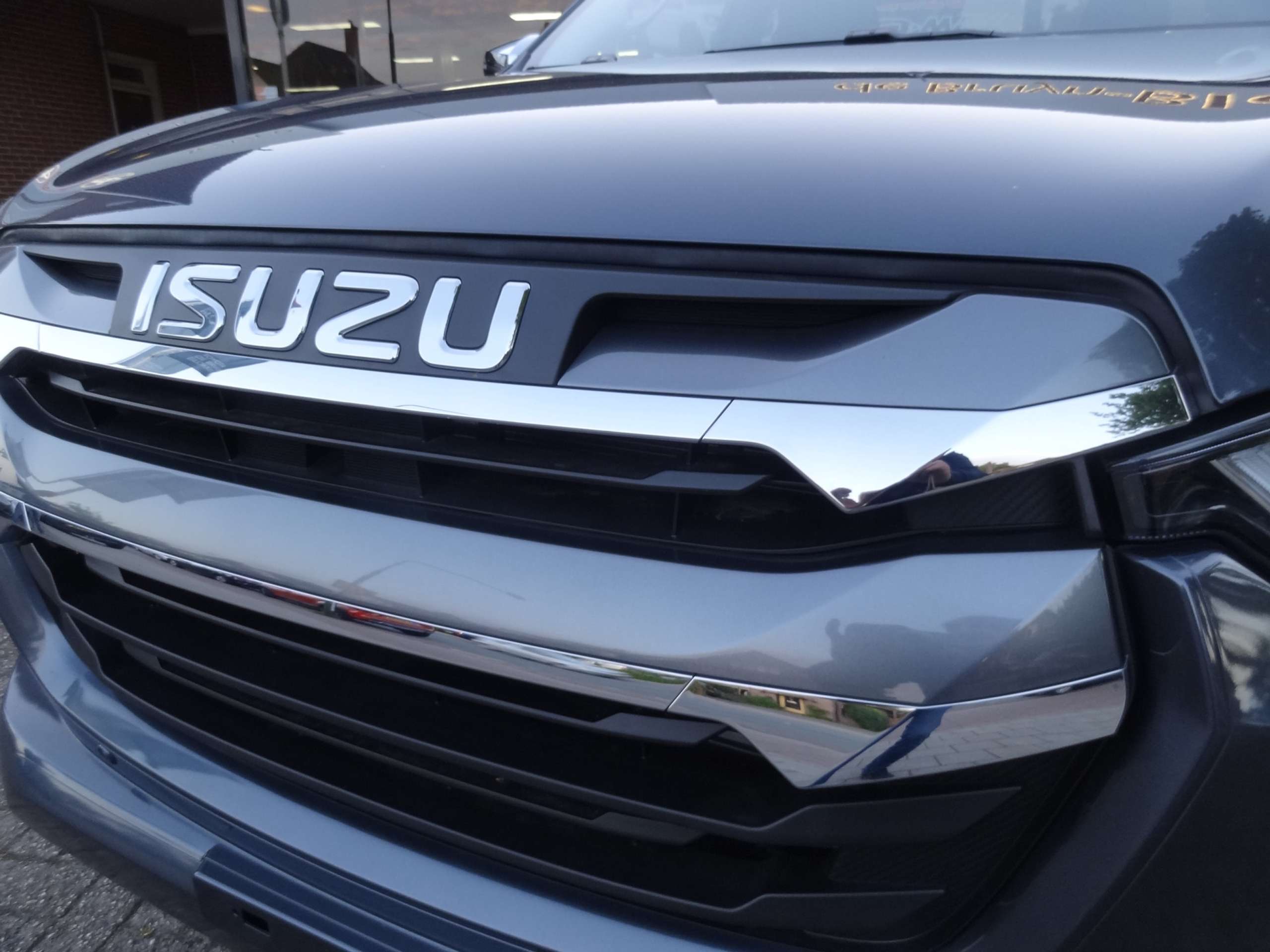 Isuzu - D-Max