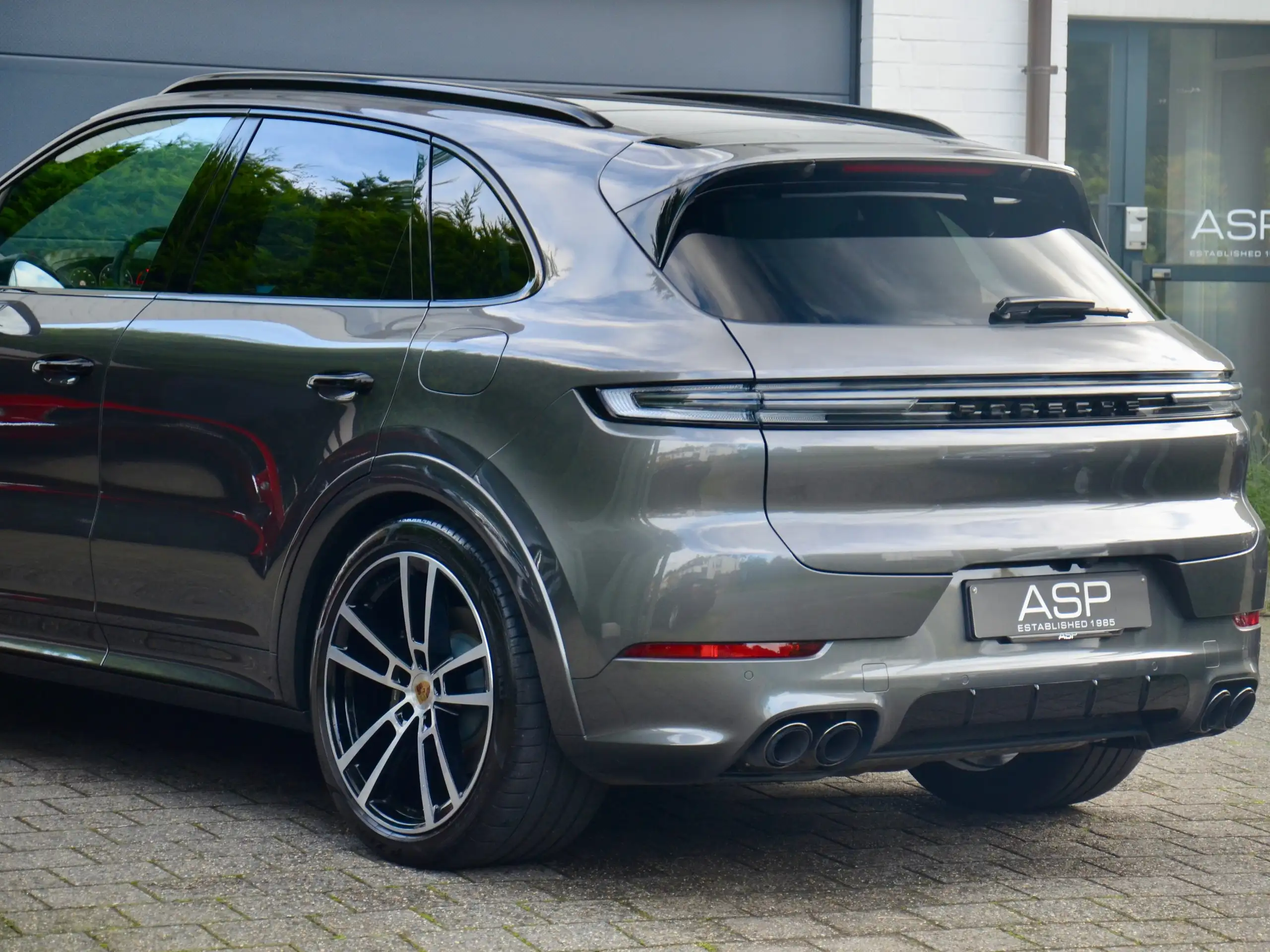 Porsche - Cayenne