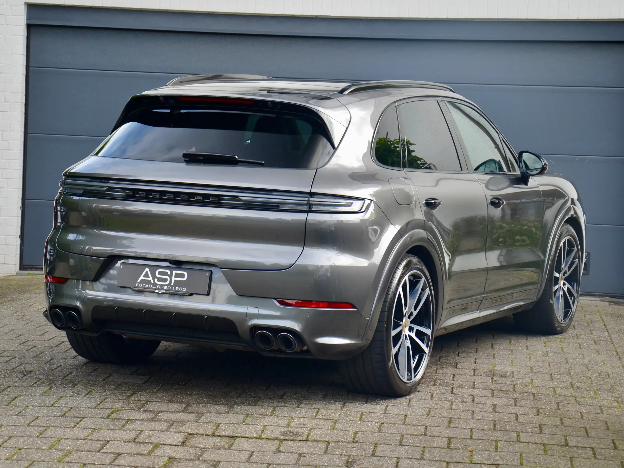 Porsche - Cayenne