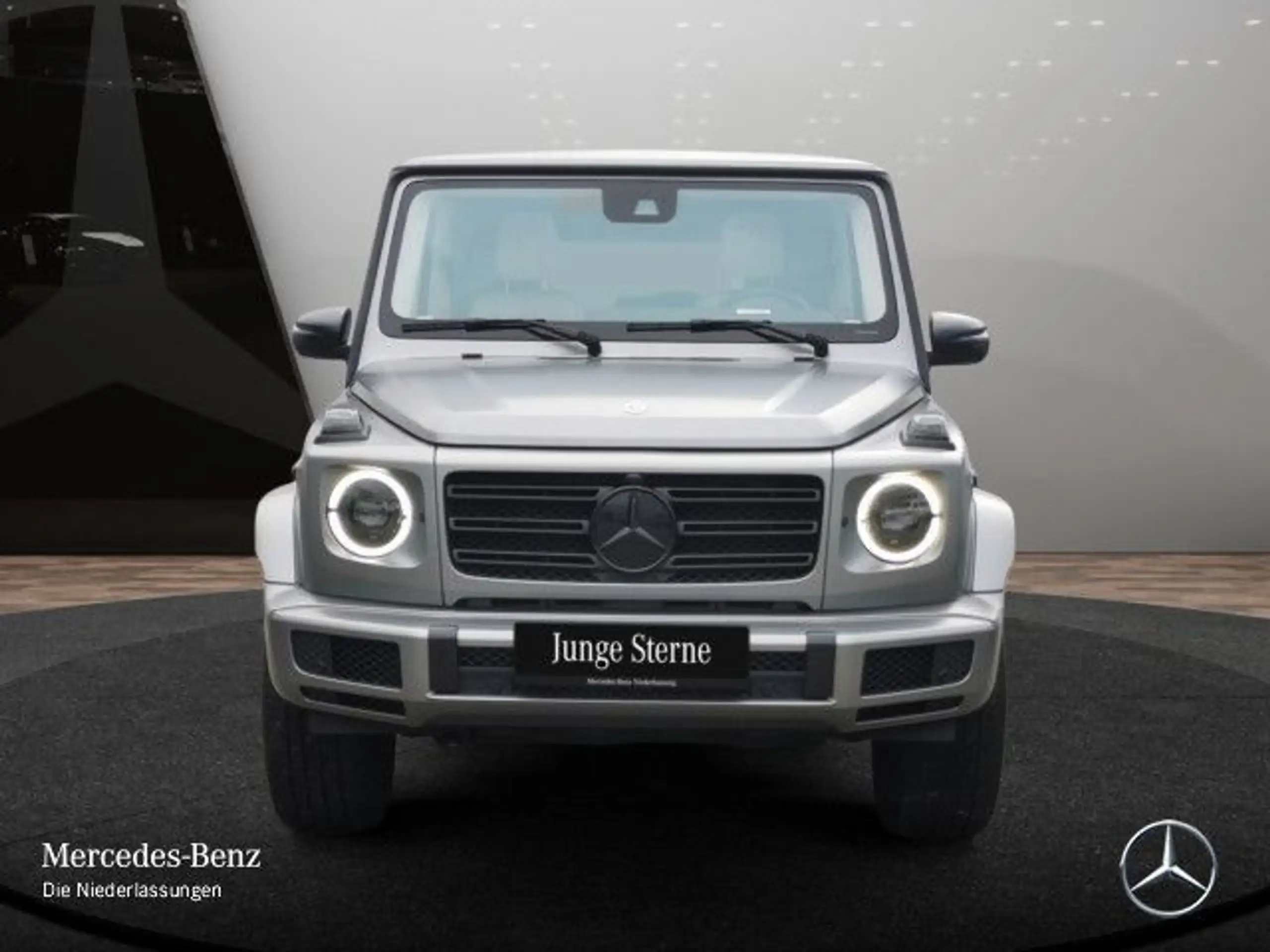 Mercedes-Benz - G 350