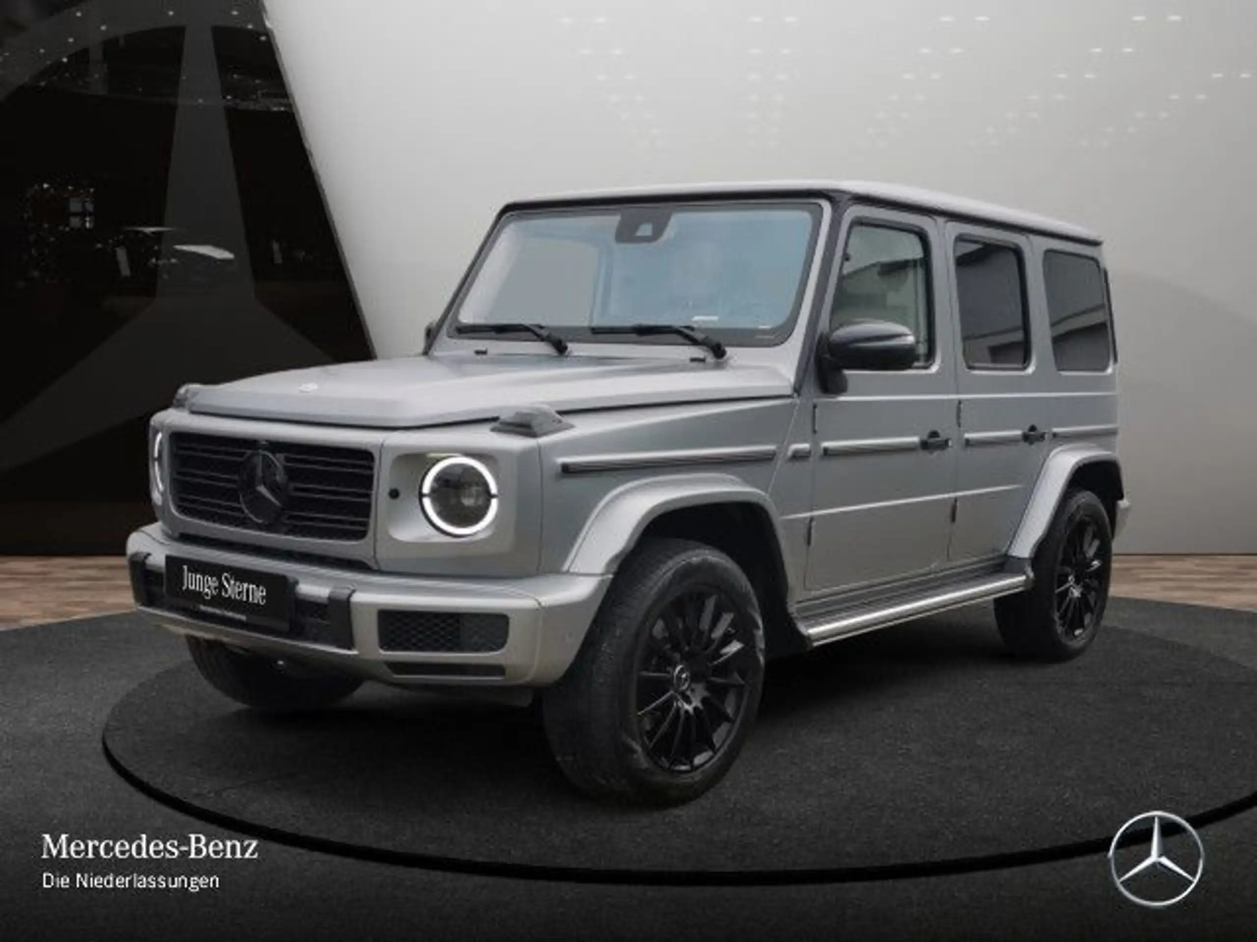 Mercedes-Benz - G 350