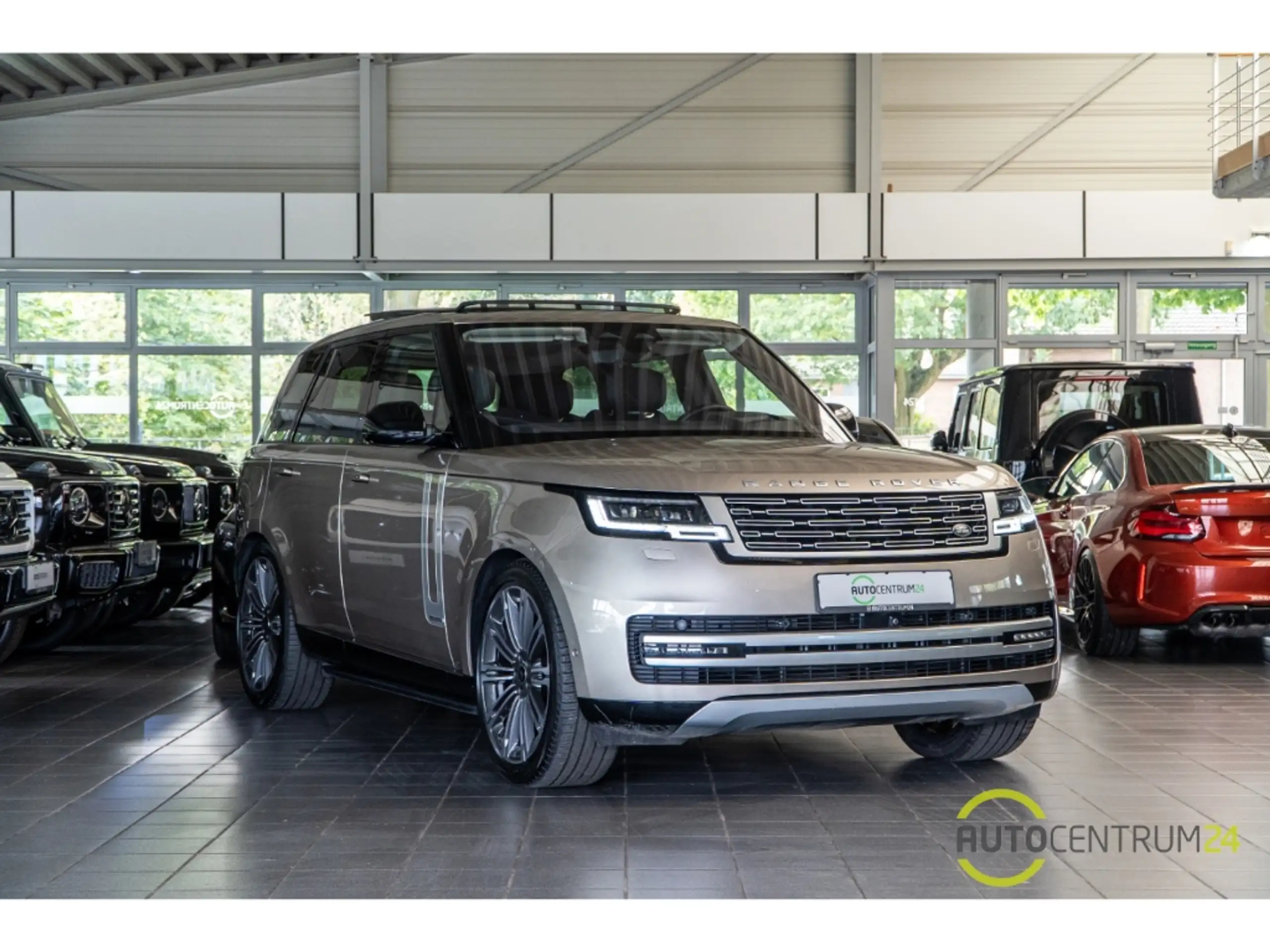 Land Rover - Range Rover