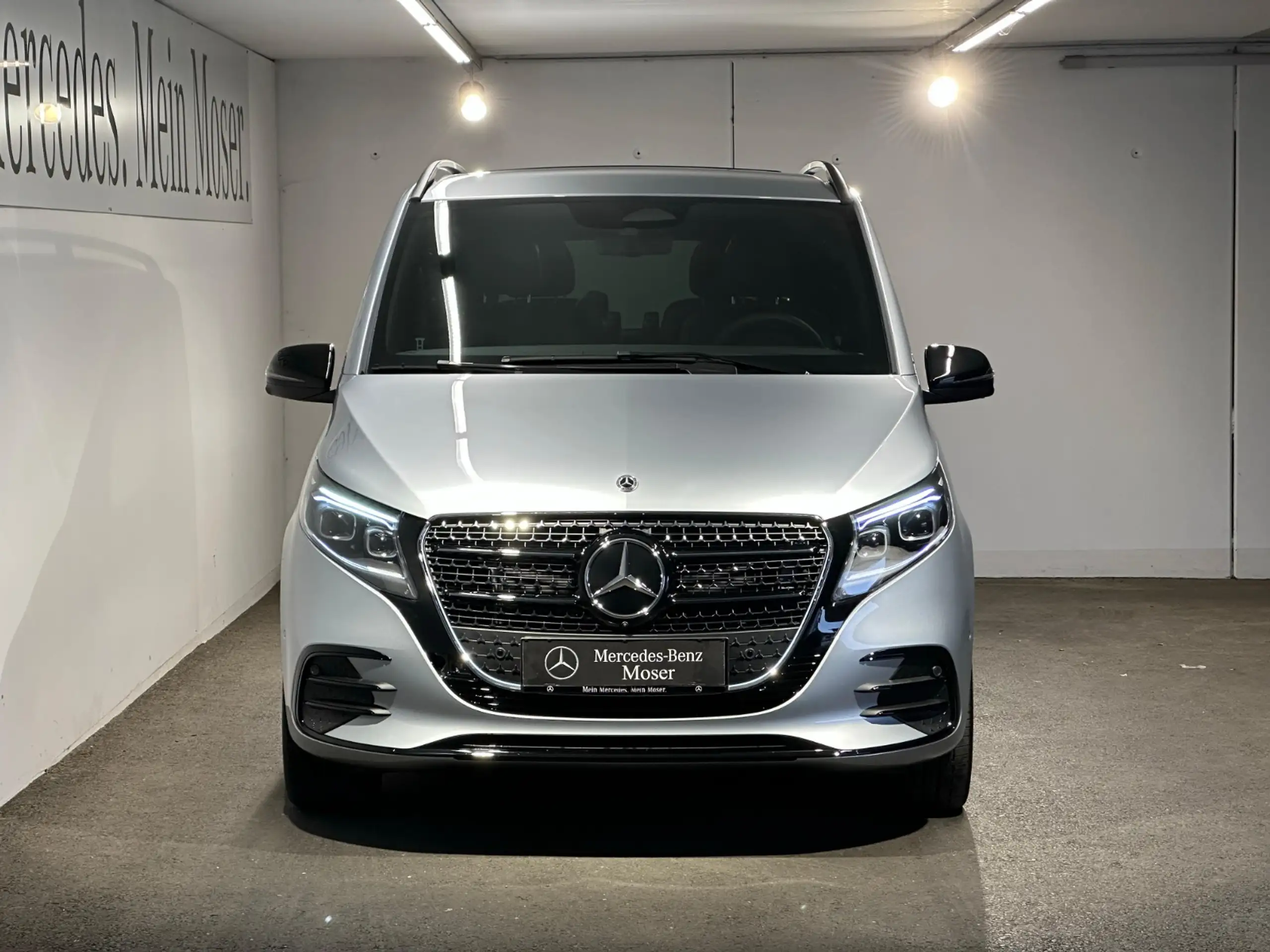 Mercedes-Benz - V 300