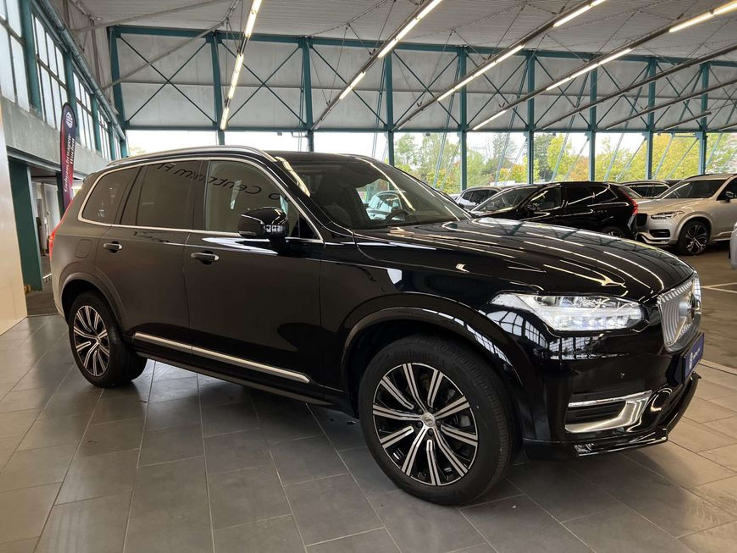 Volvo - XC90