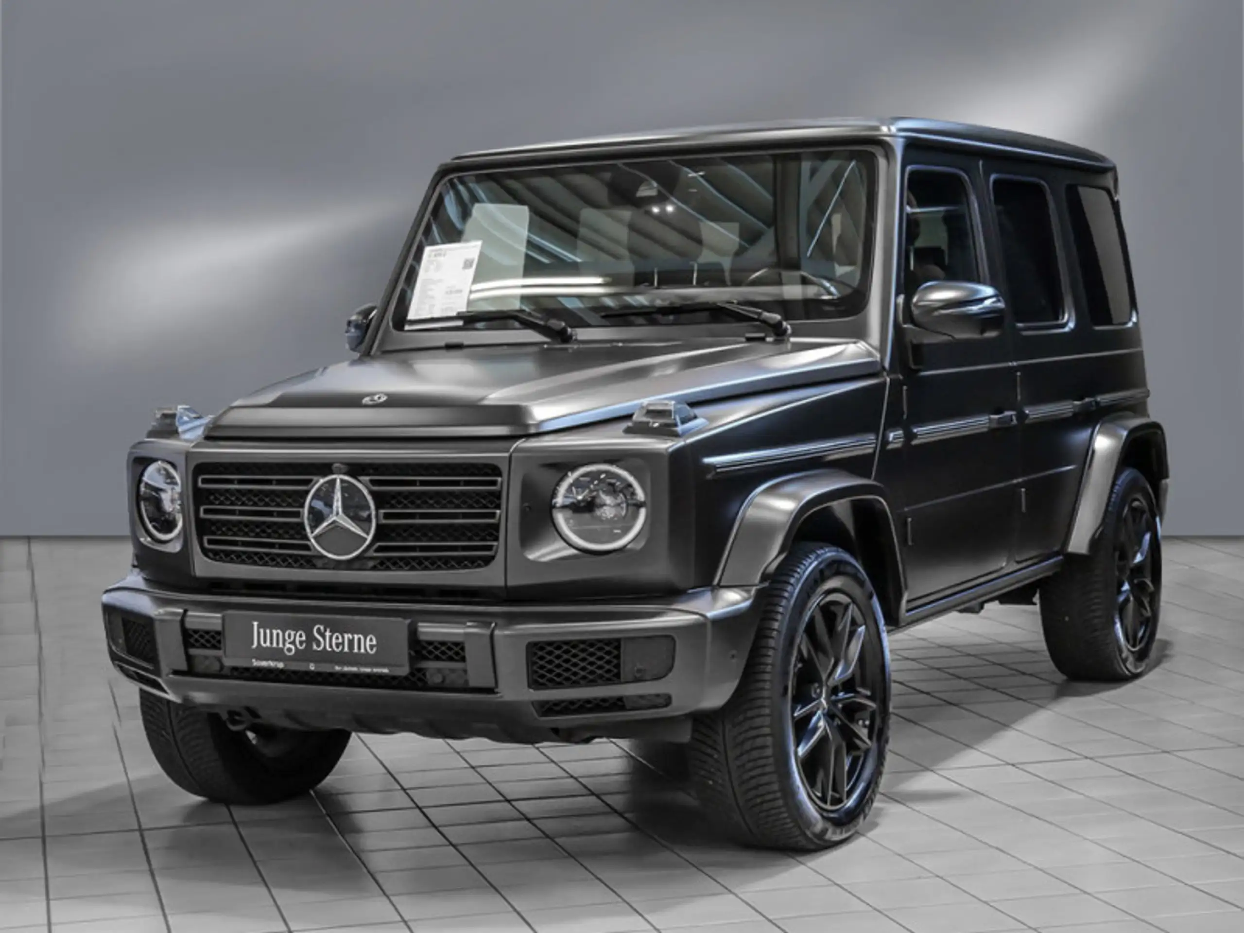 Mercedes-Benz - G 400