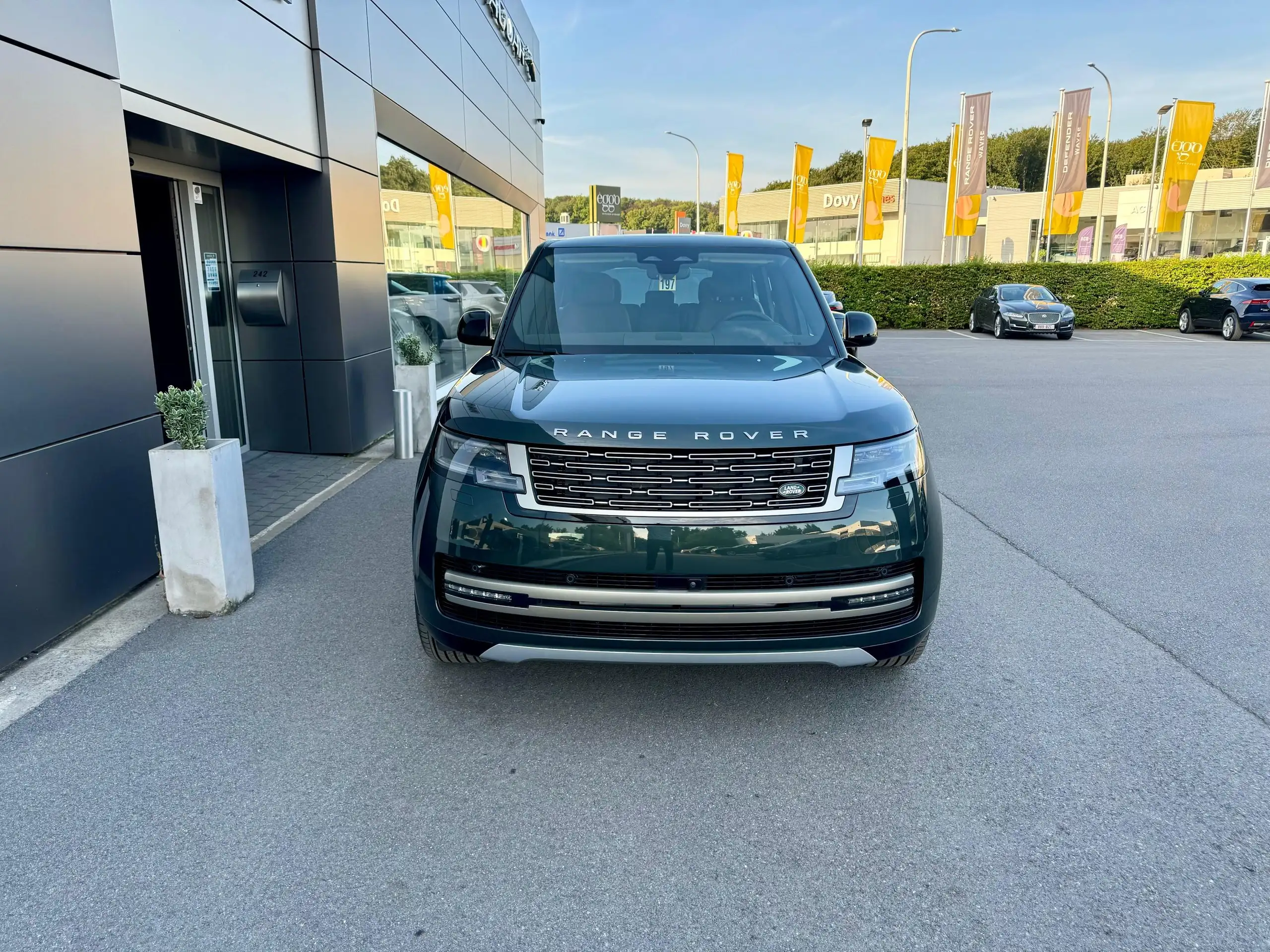 Land Rover - Range Rover