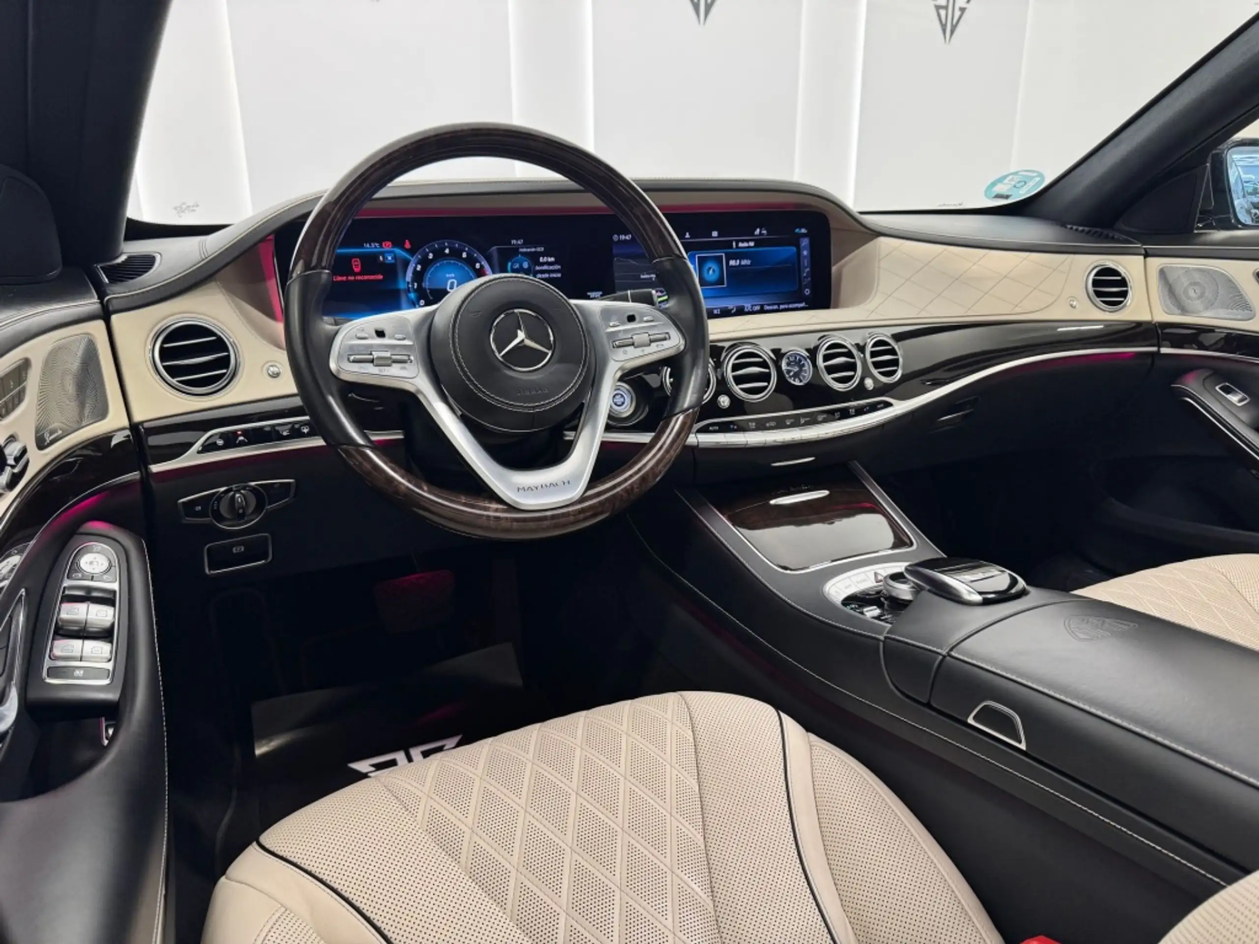 Mercedes-Benz - S 560