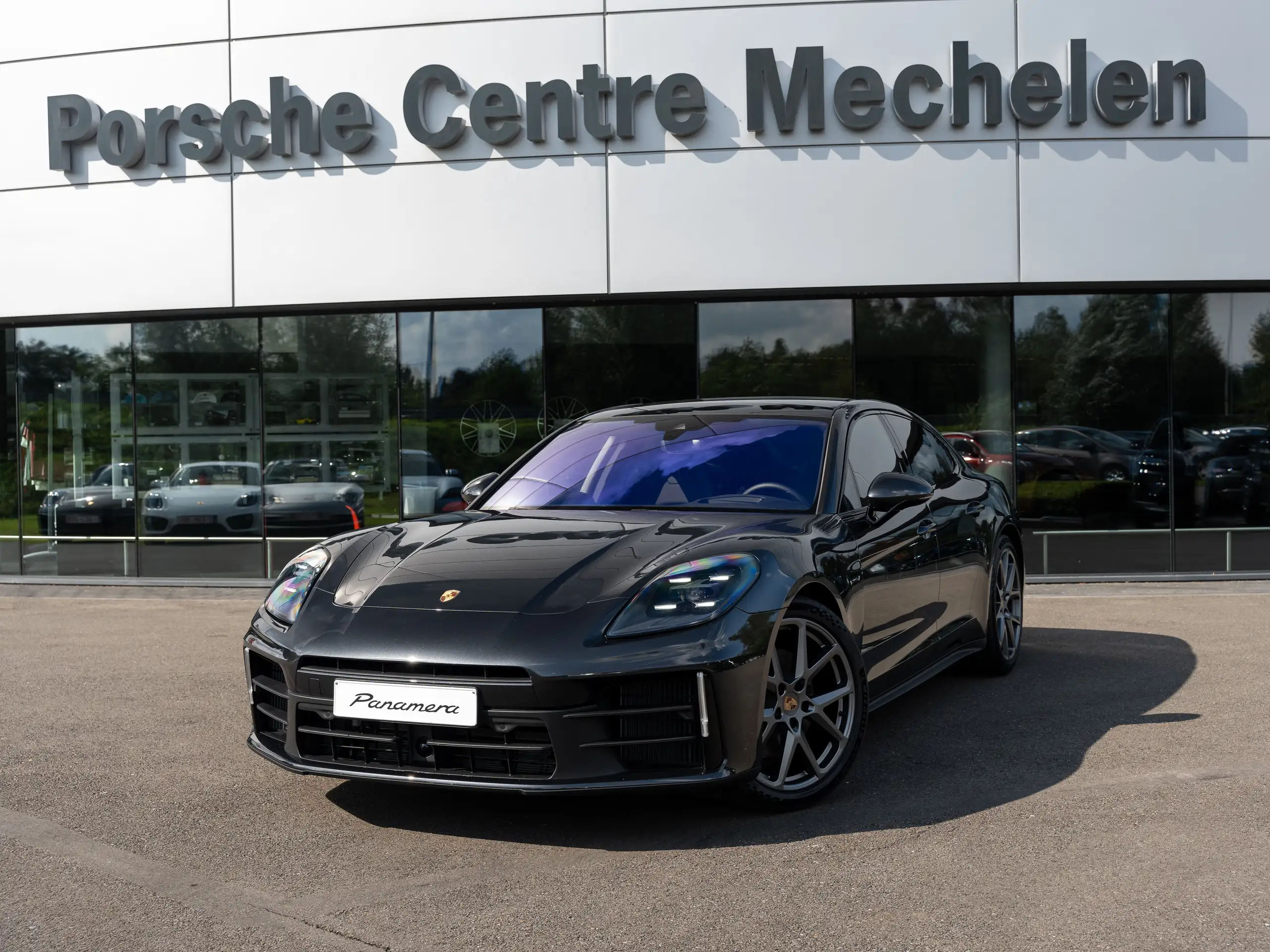 Porsche - Panamera