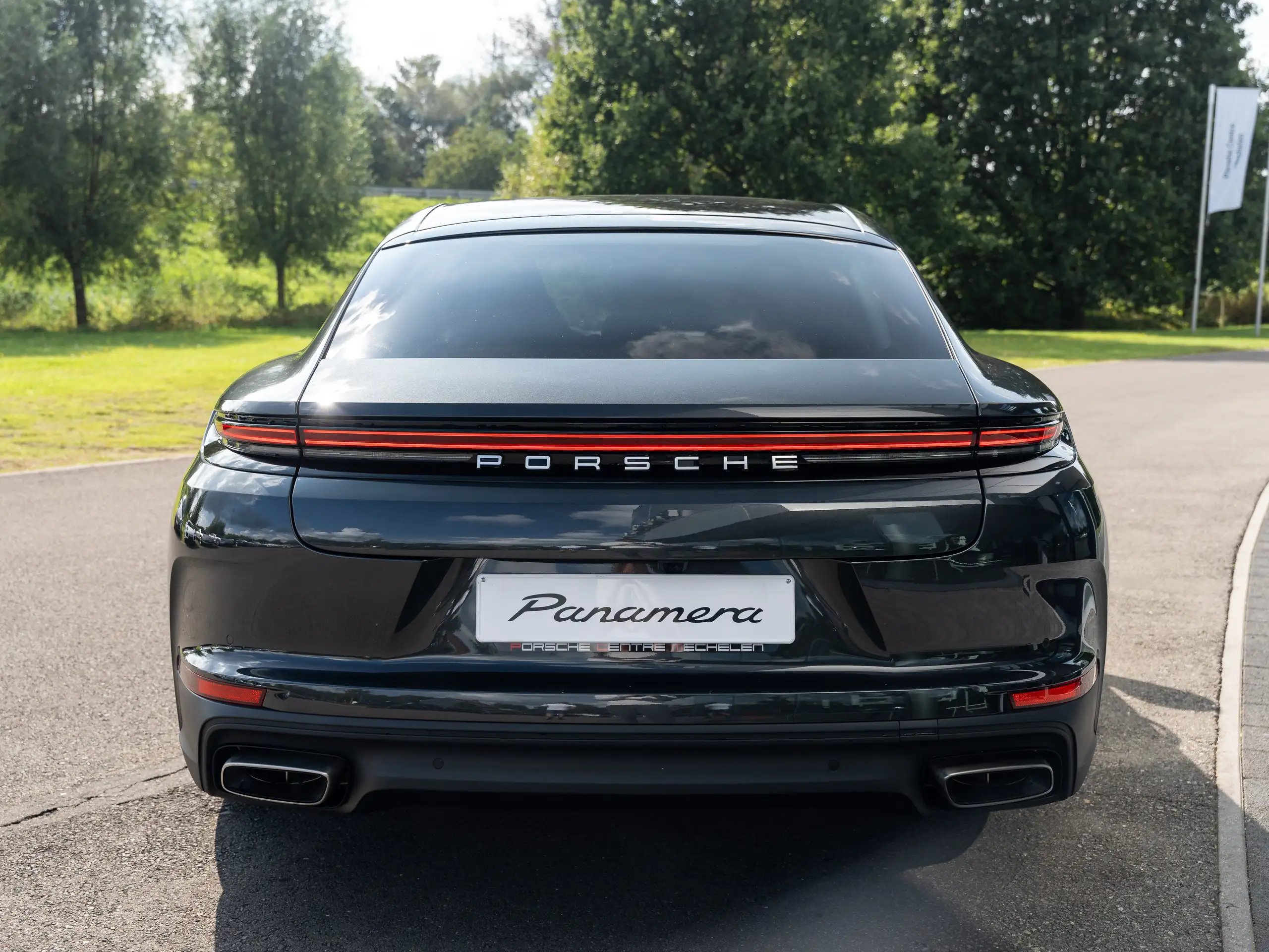 Porsche - Panamera