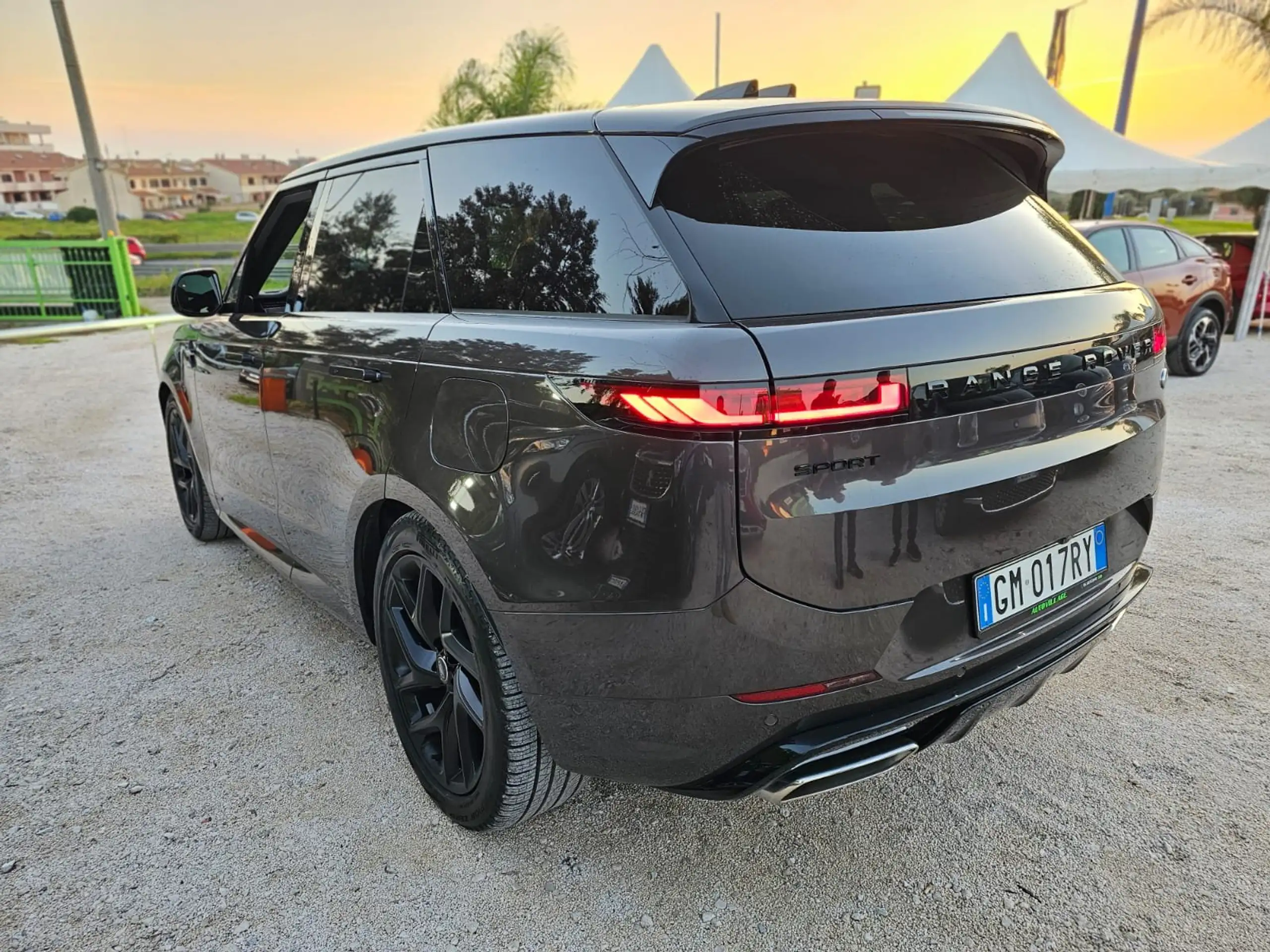 Land Rover - Range Rover Sport