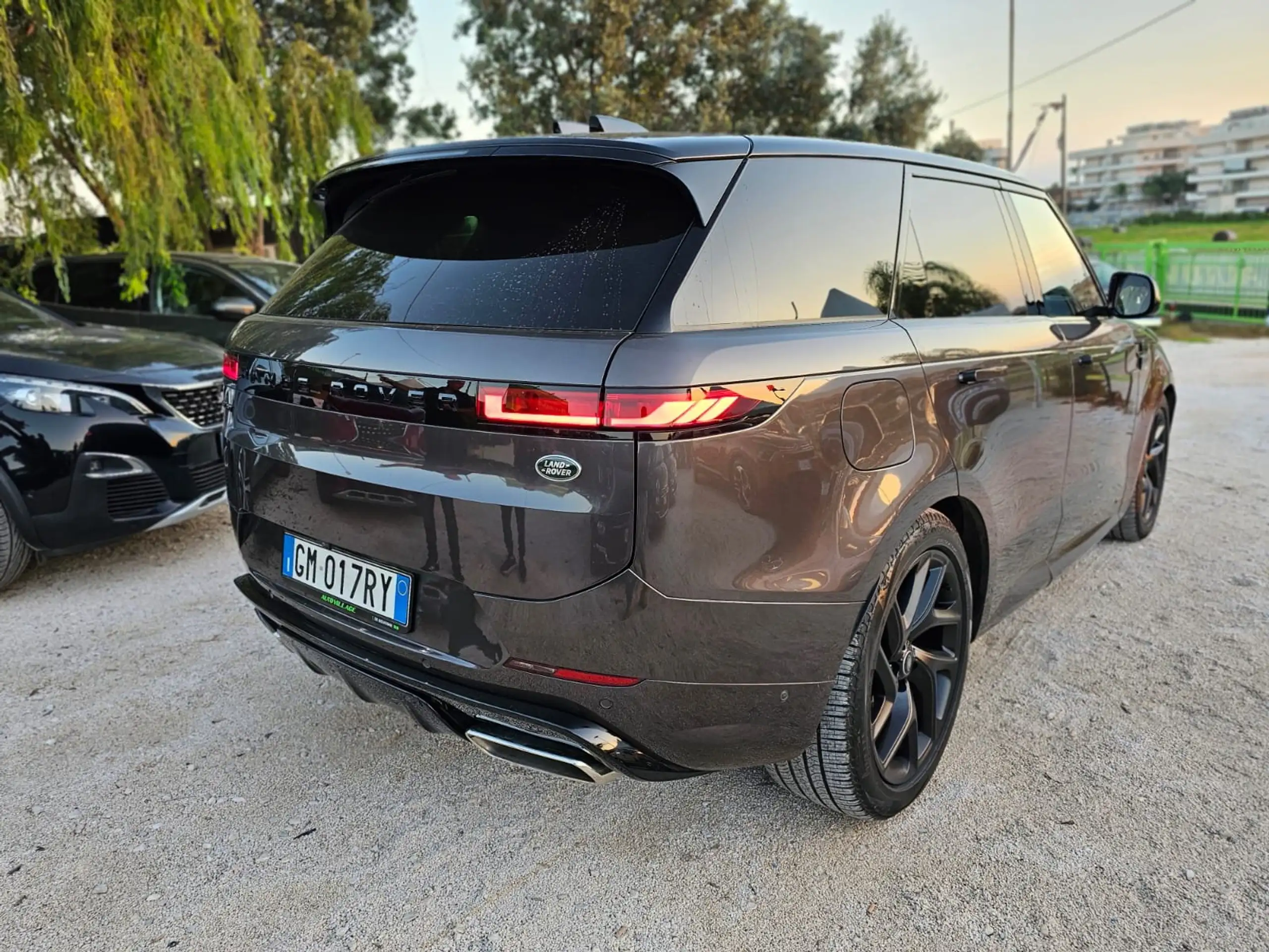 Land Rover - Range Rover Sport