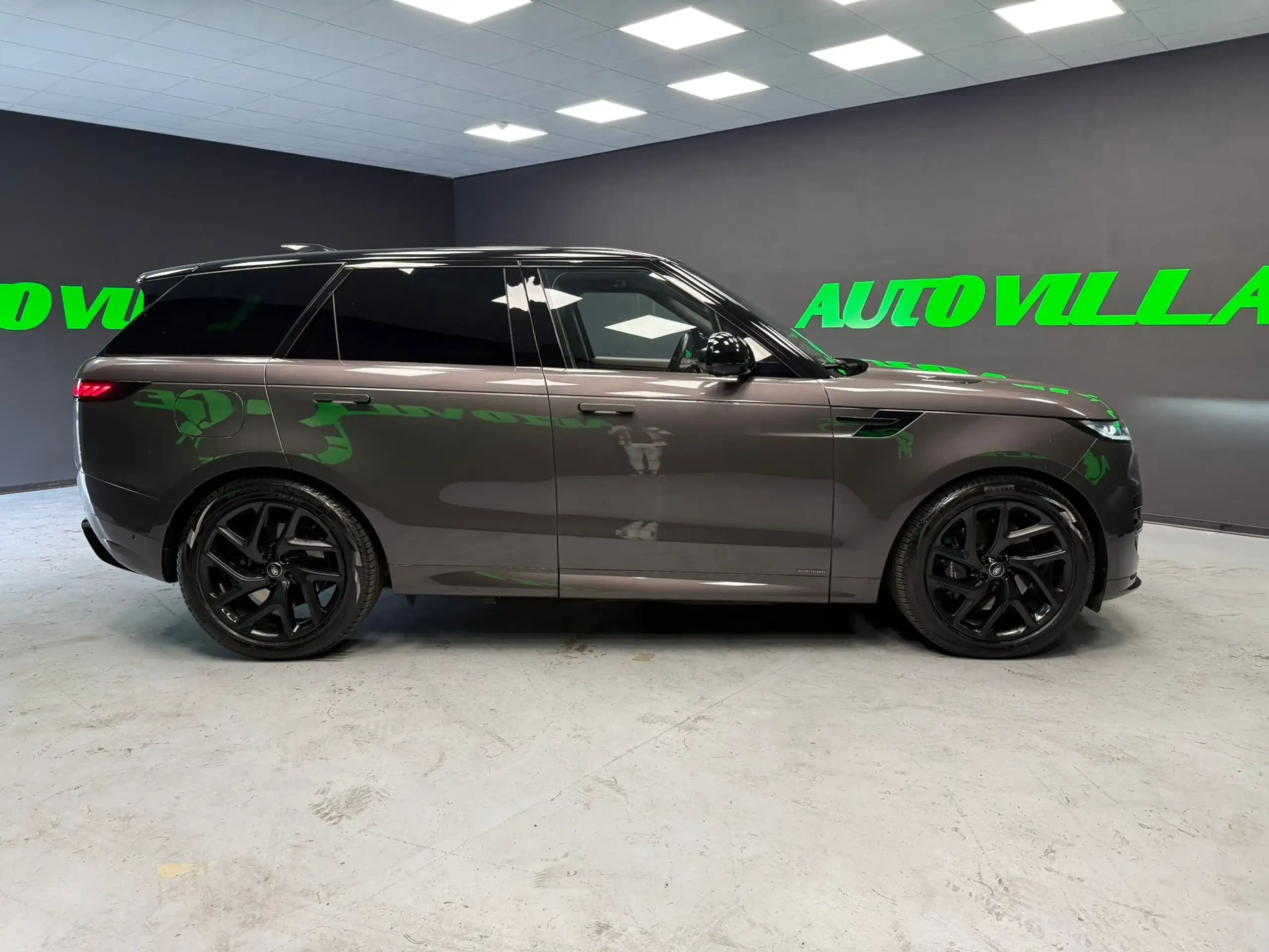 Land Rover - Range Rover Sport