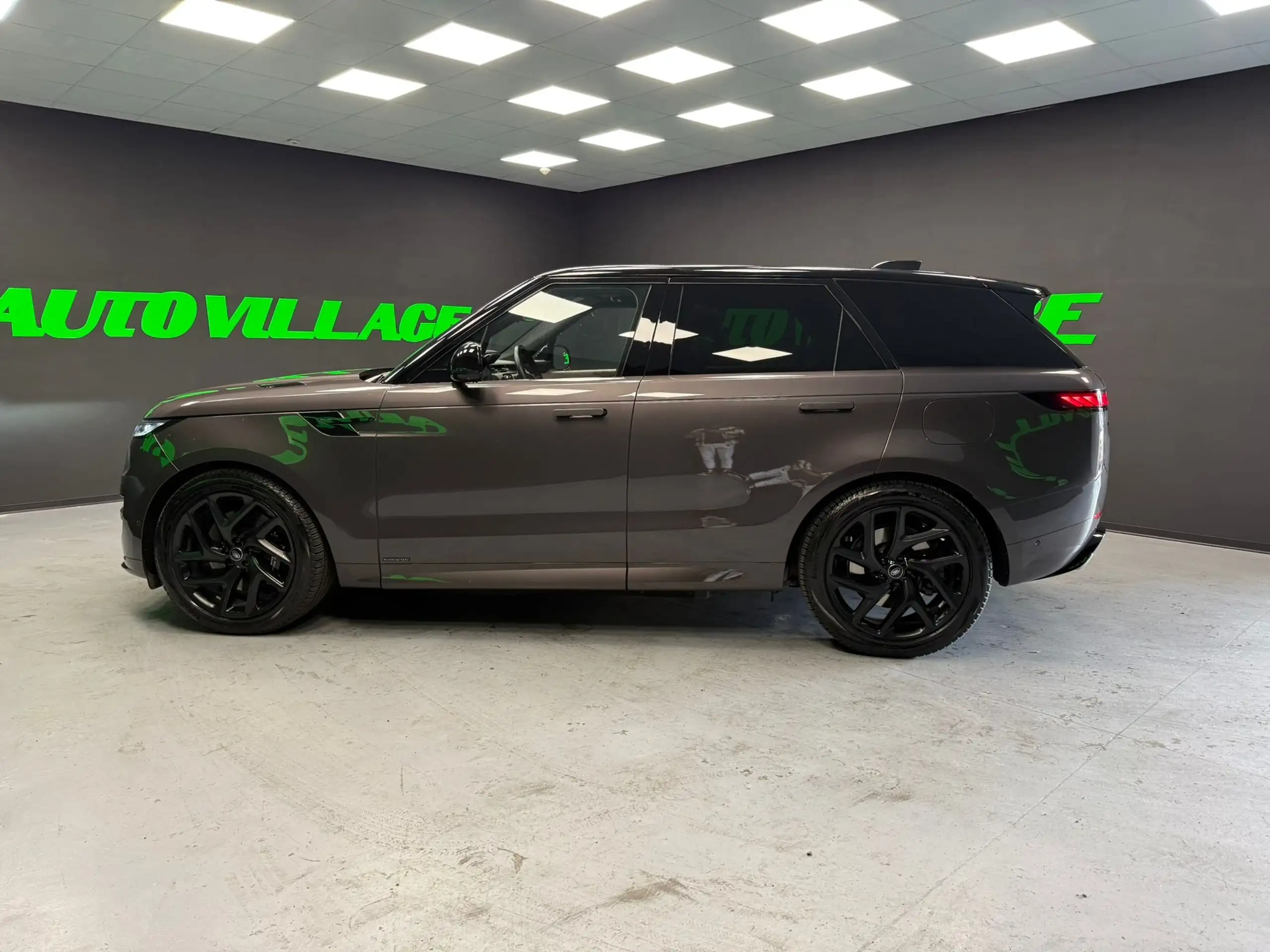 Land Rover - Range Rover Sport