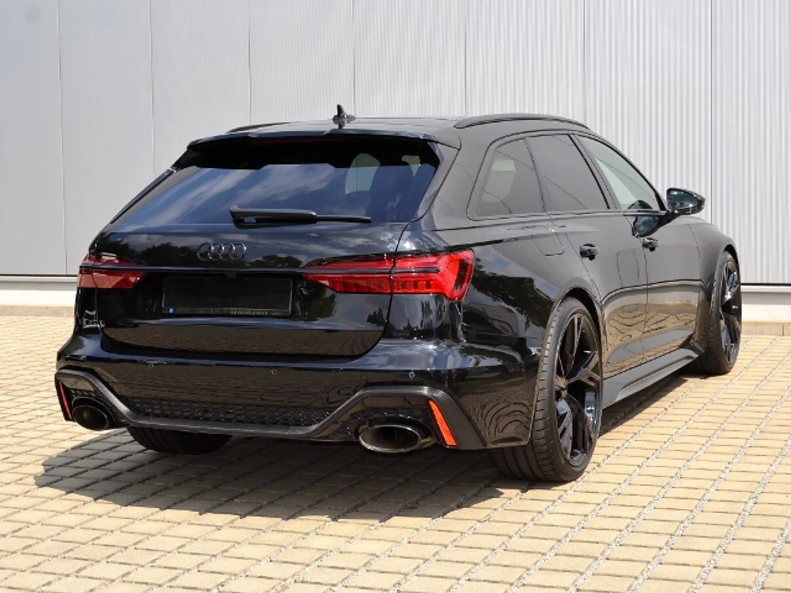 Audi - RS6