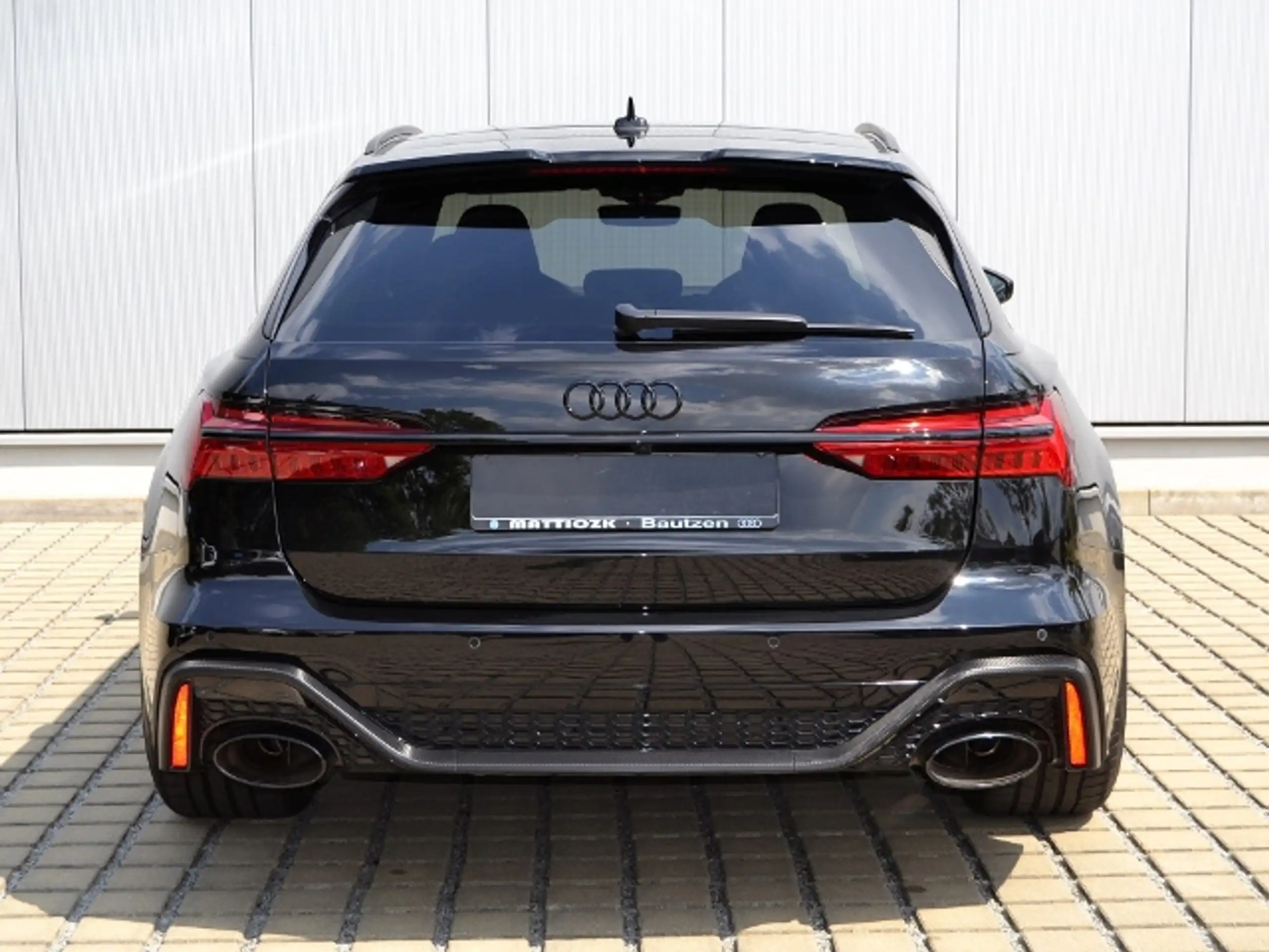 Audi - RS6