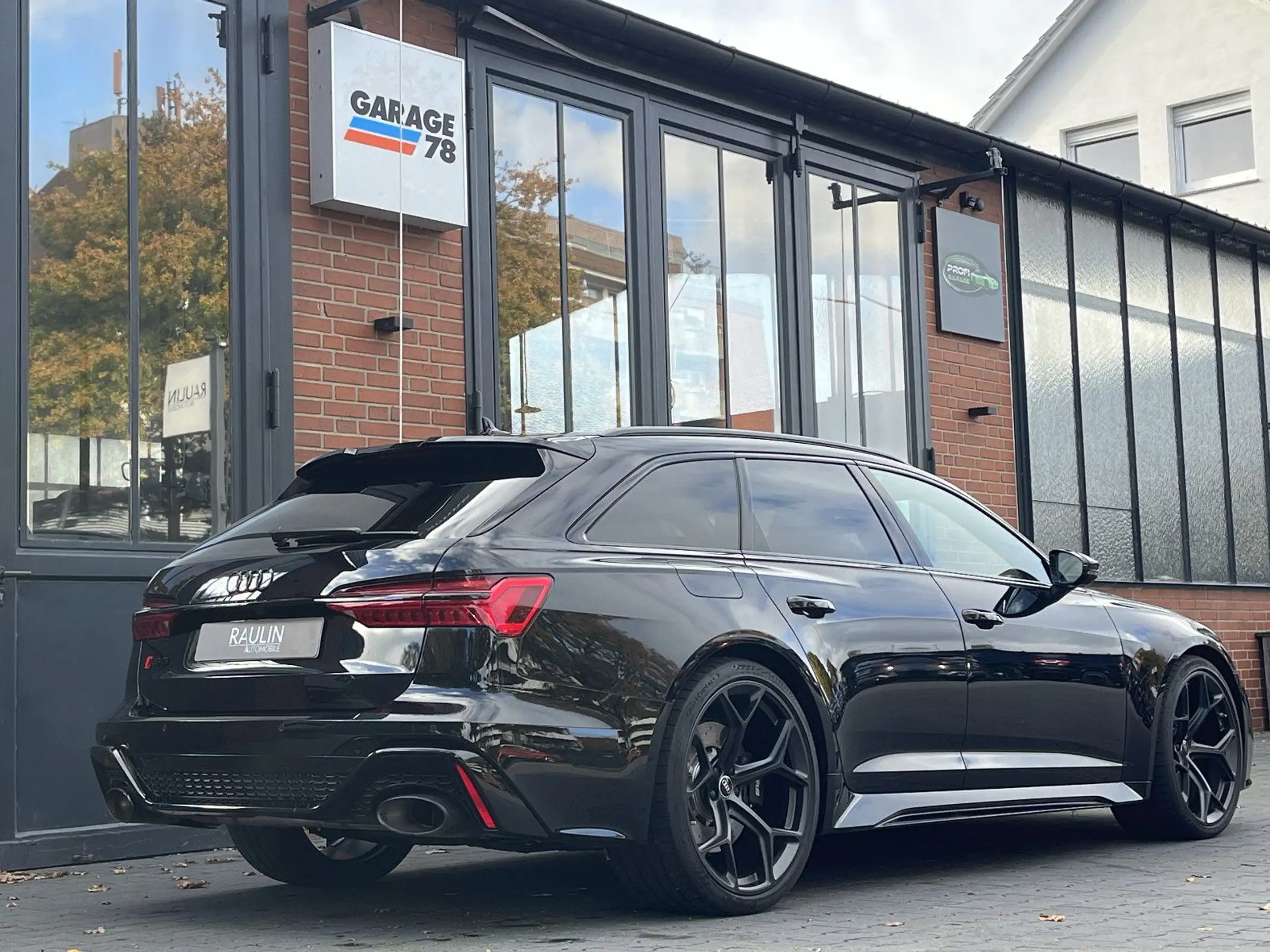 Audi - RS6