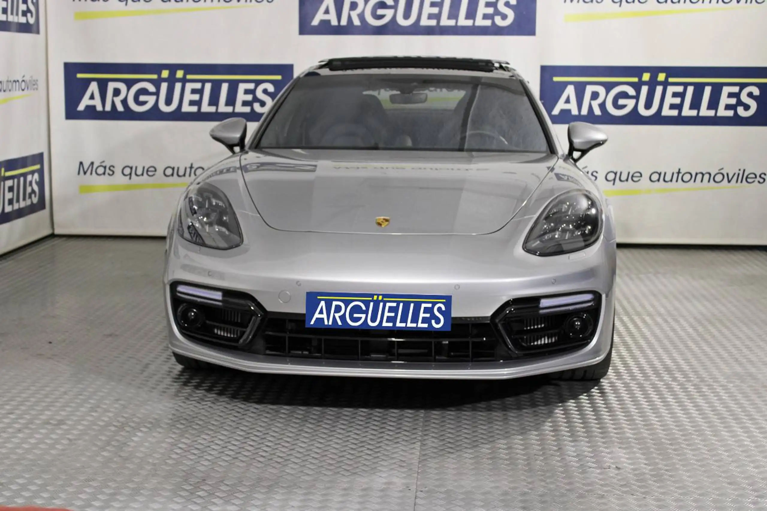 Porsche - Panamera