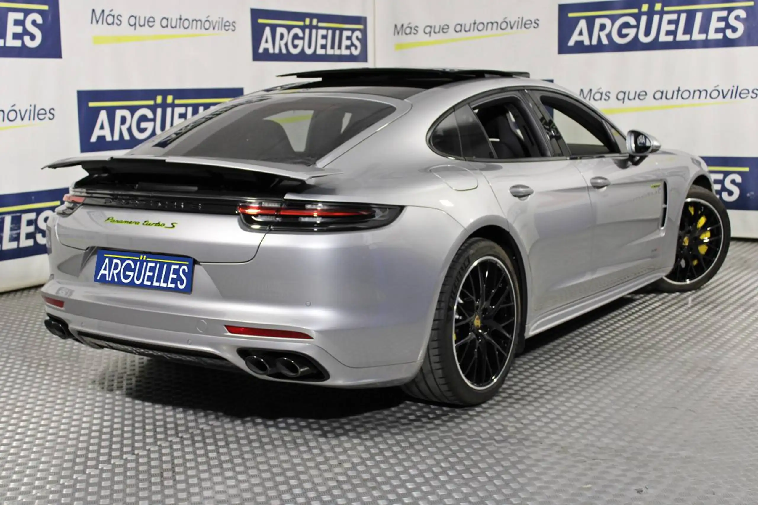 Porsche - Panamera