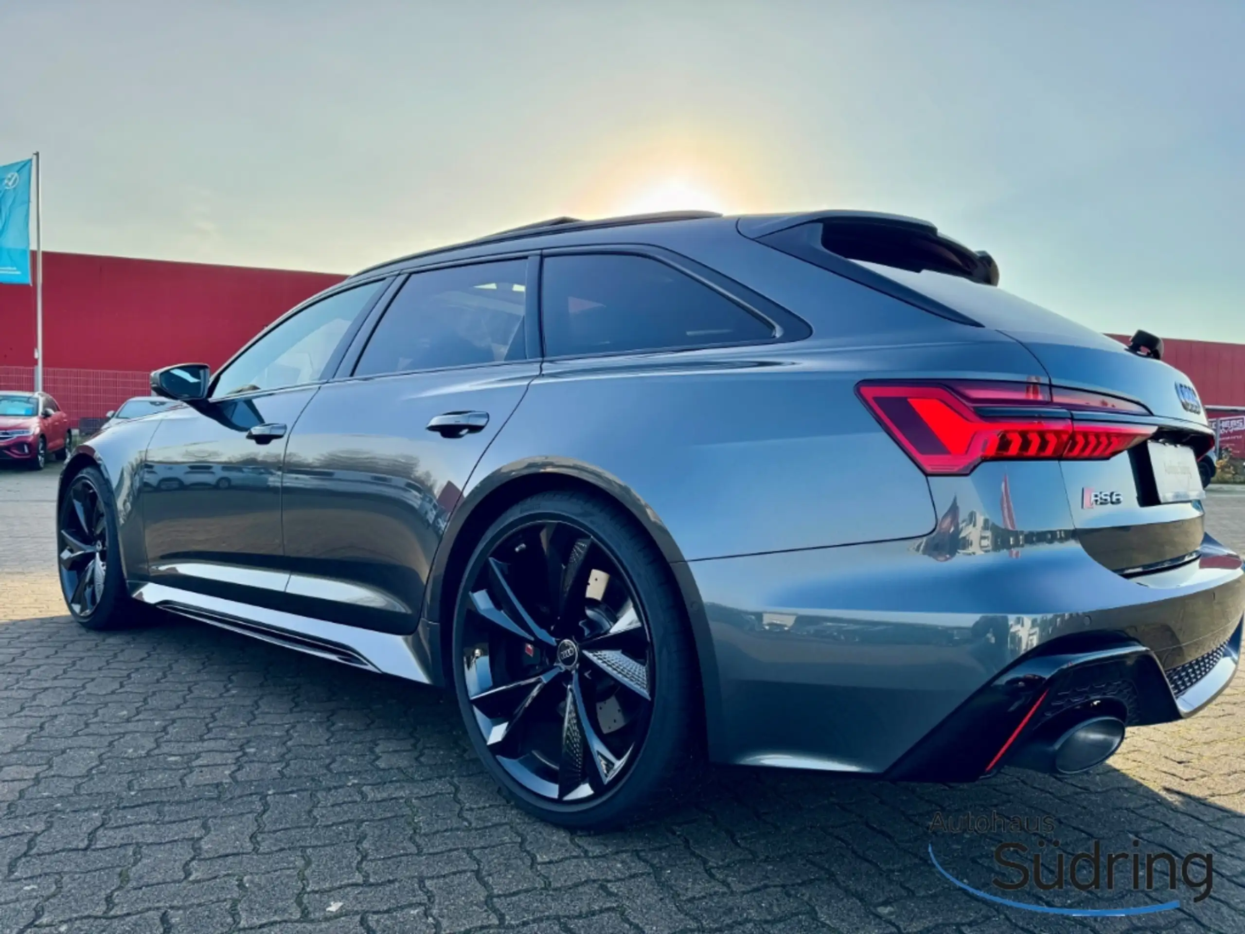 Audi - RS6