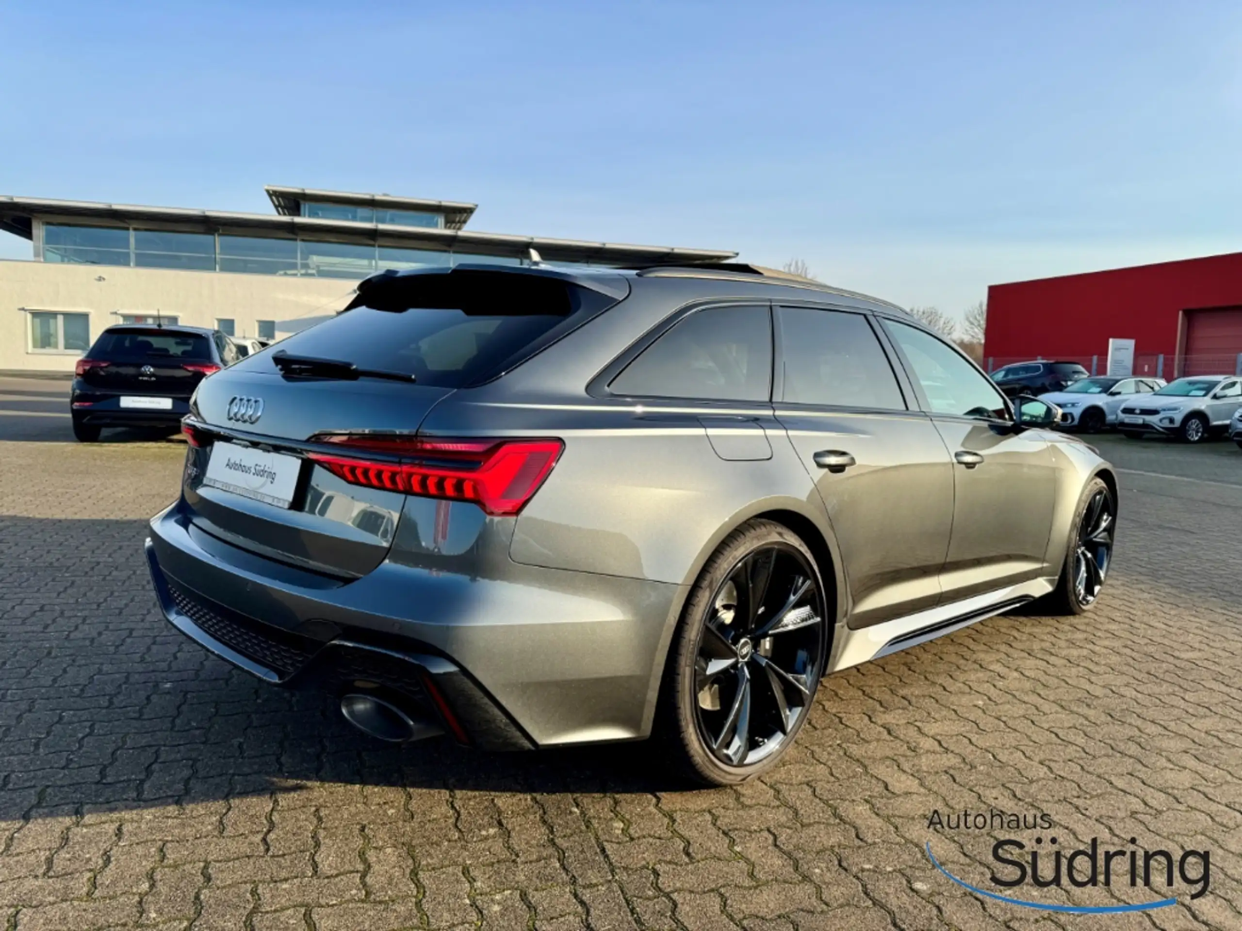 Audi - RS6