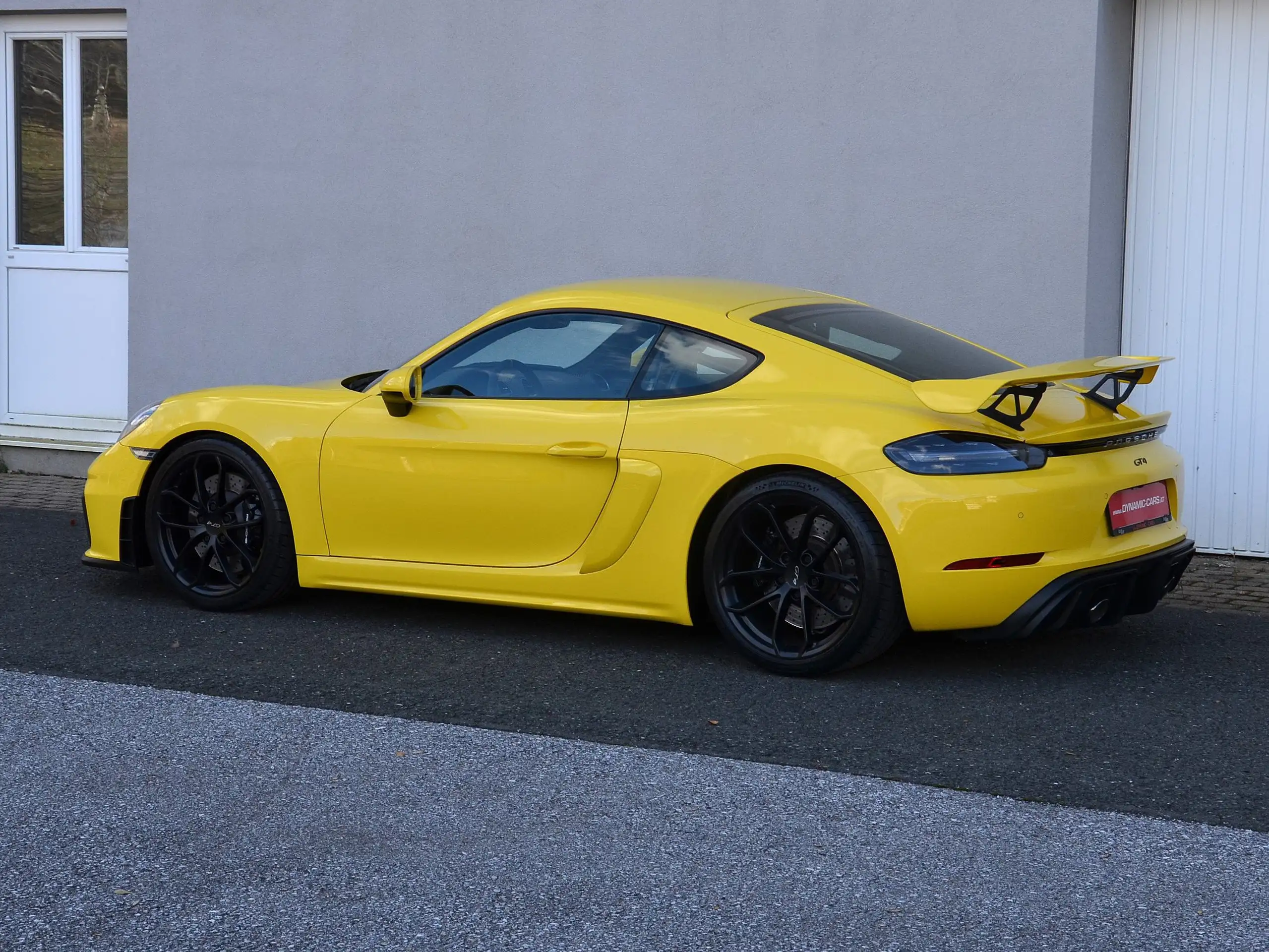 Porsche - Cayman