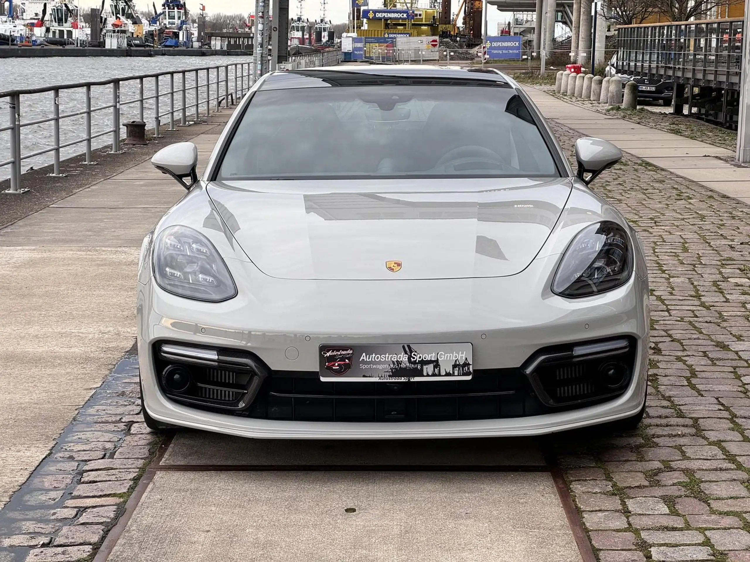 Porsche - Panamera