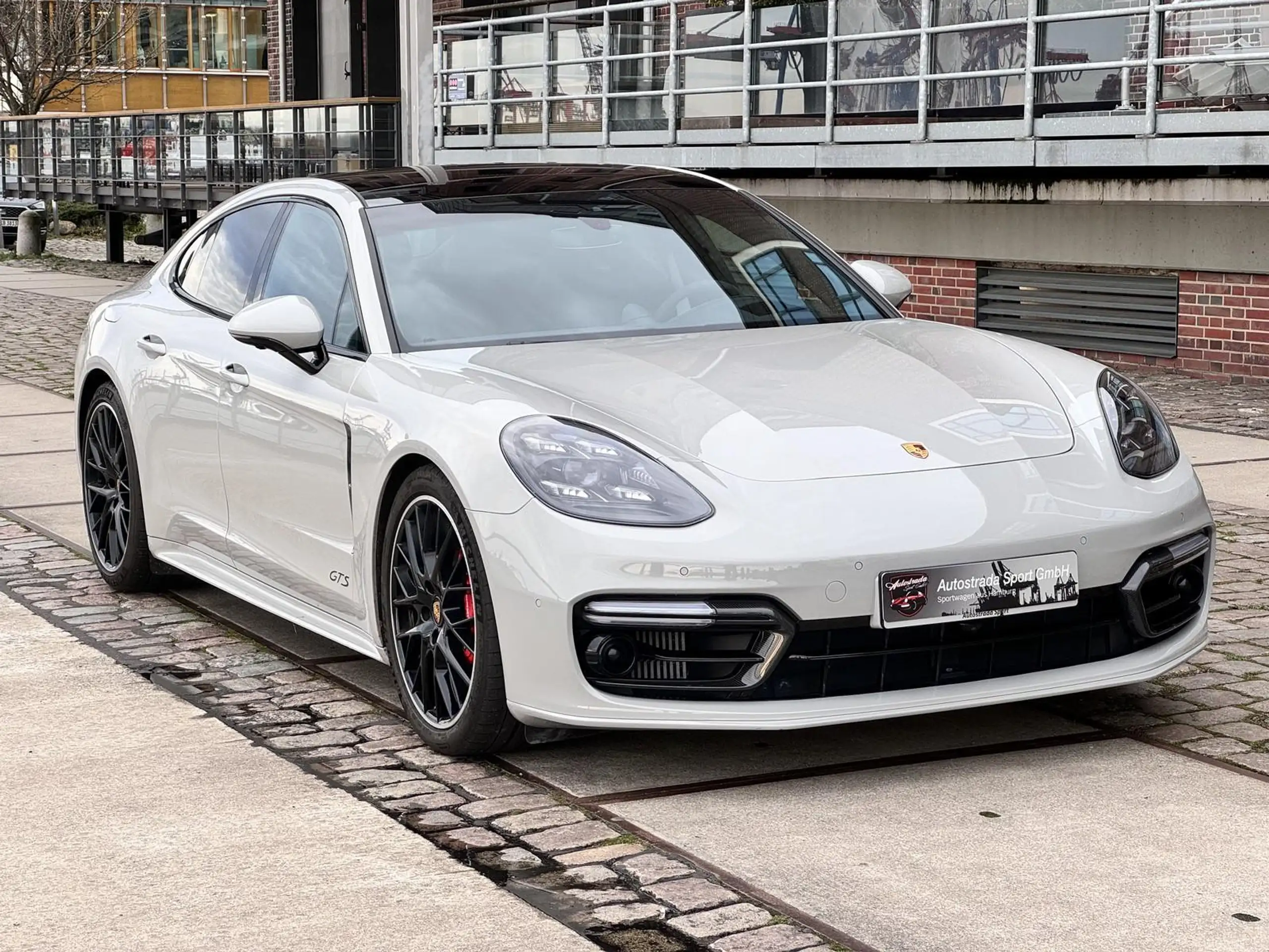 Porsche - Panamera