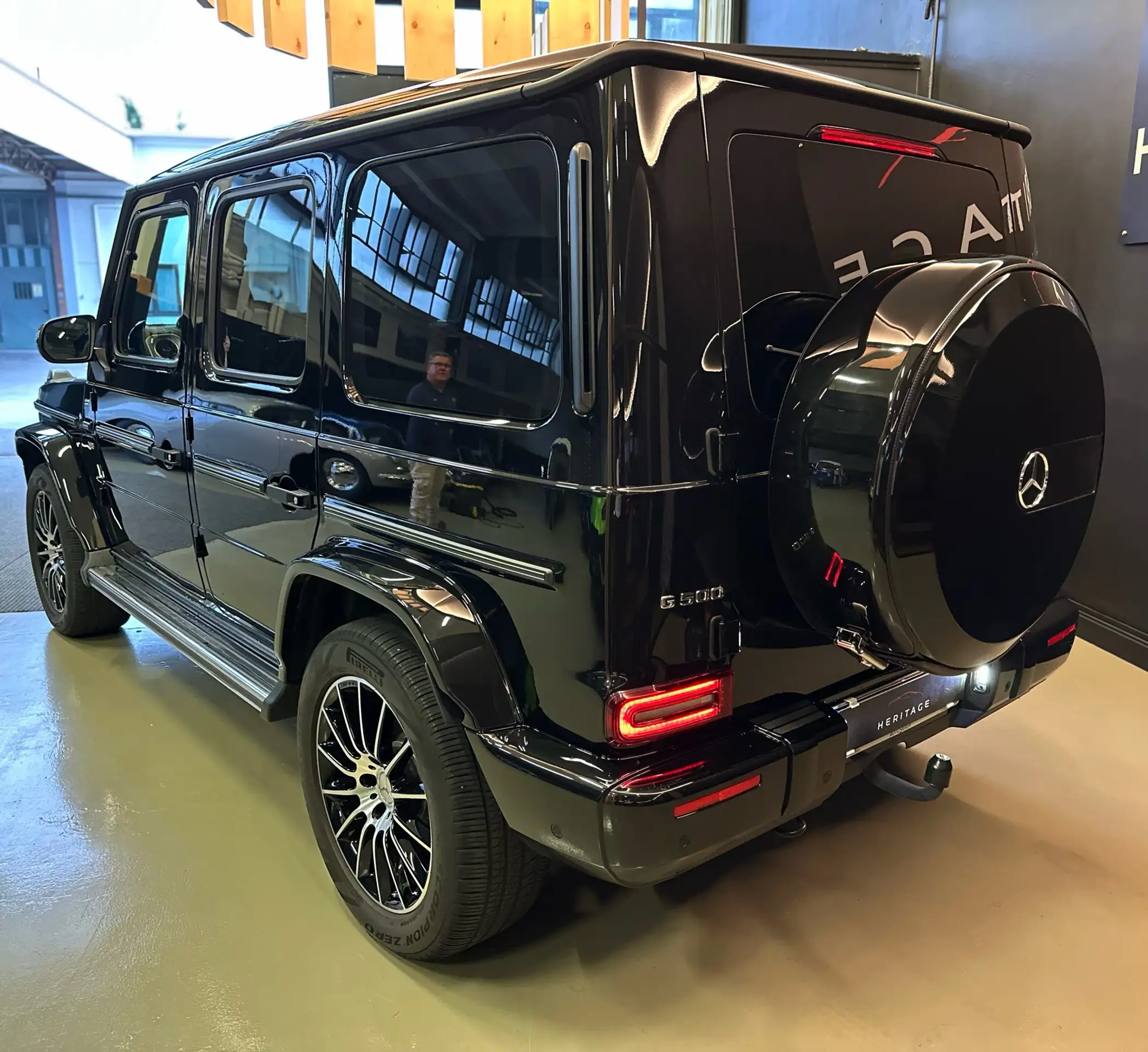 Mercedes-Benz - G 500