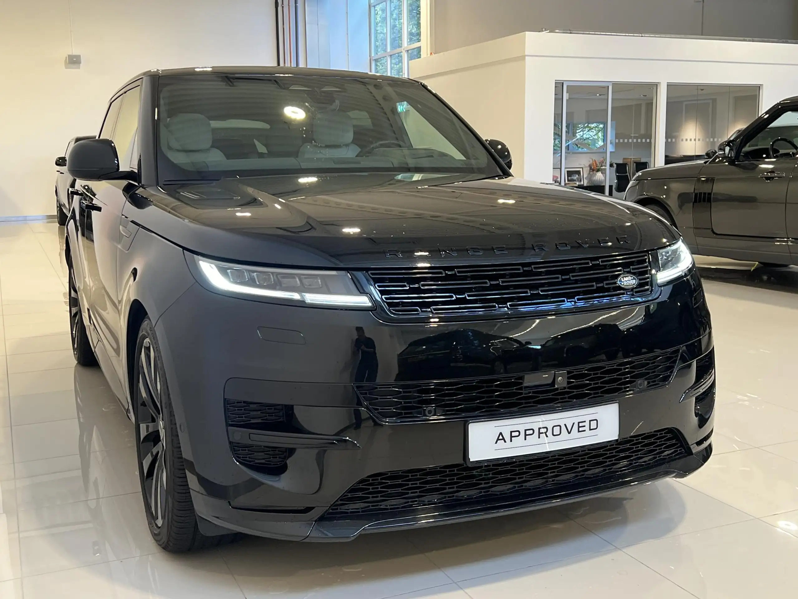 Land Rover - Range Rover Sport