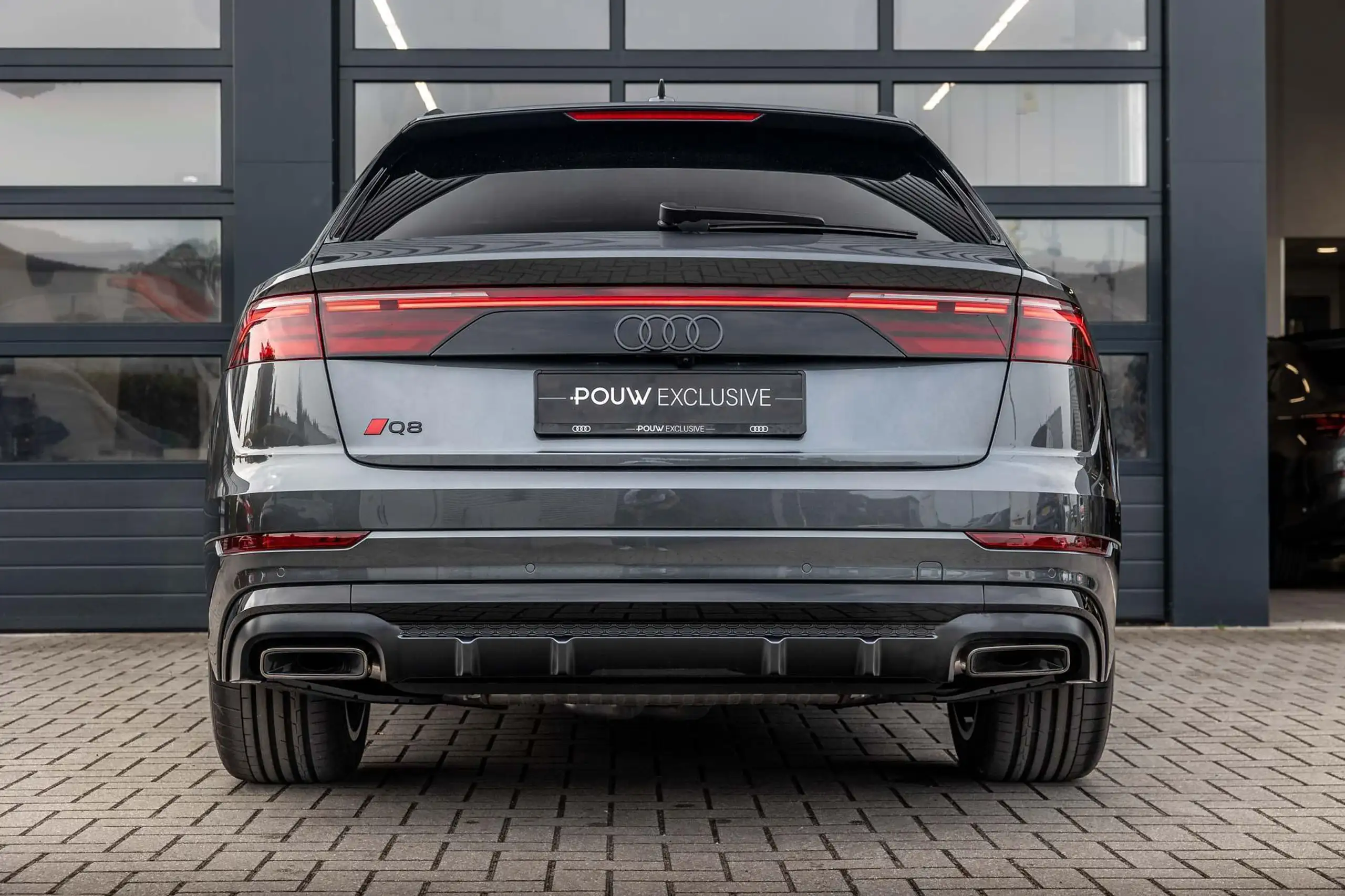 Audi - Q8